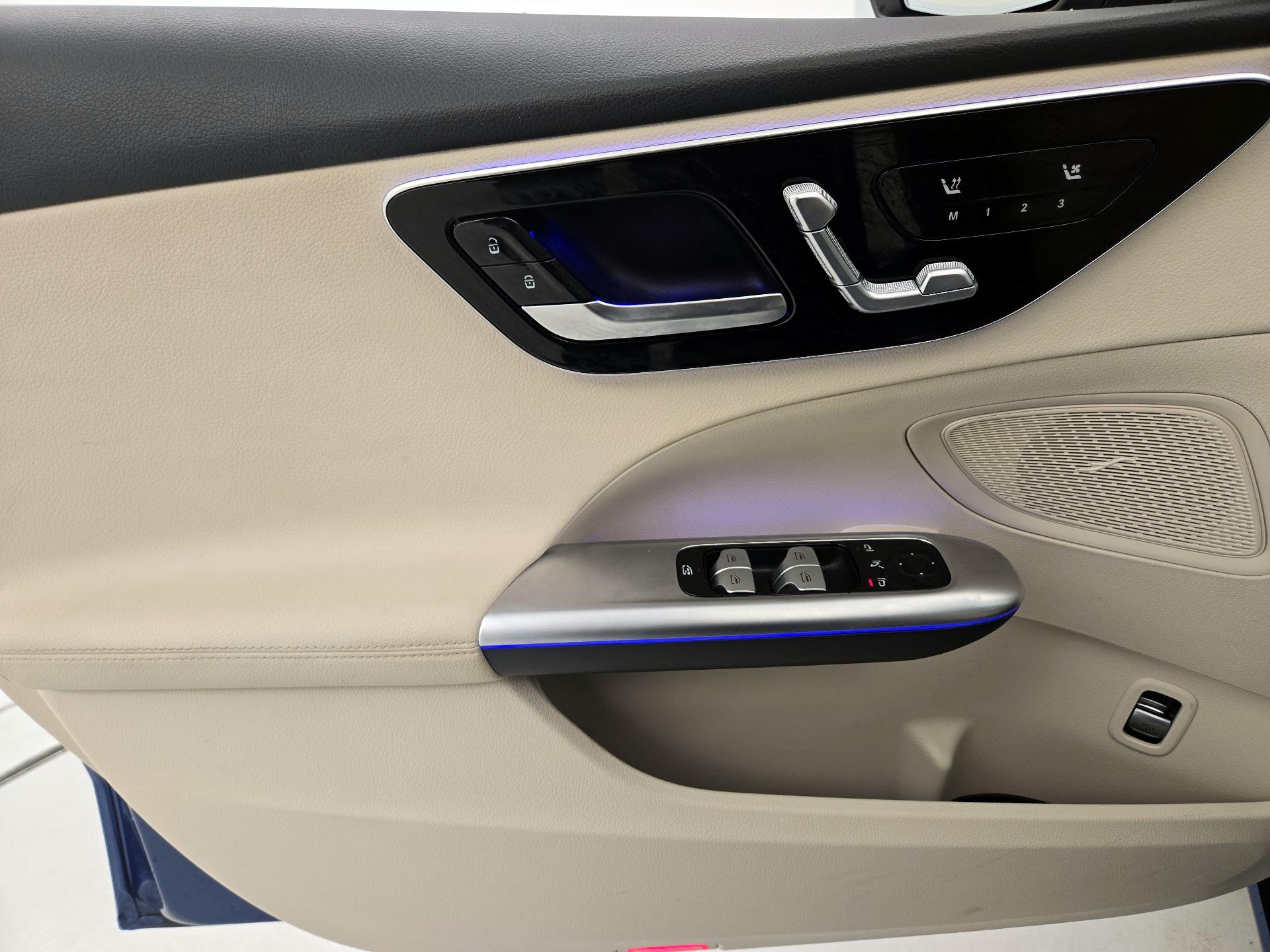 Thumbnail: 2022 Mercedes-Benz C-Class - 12