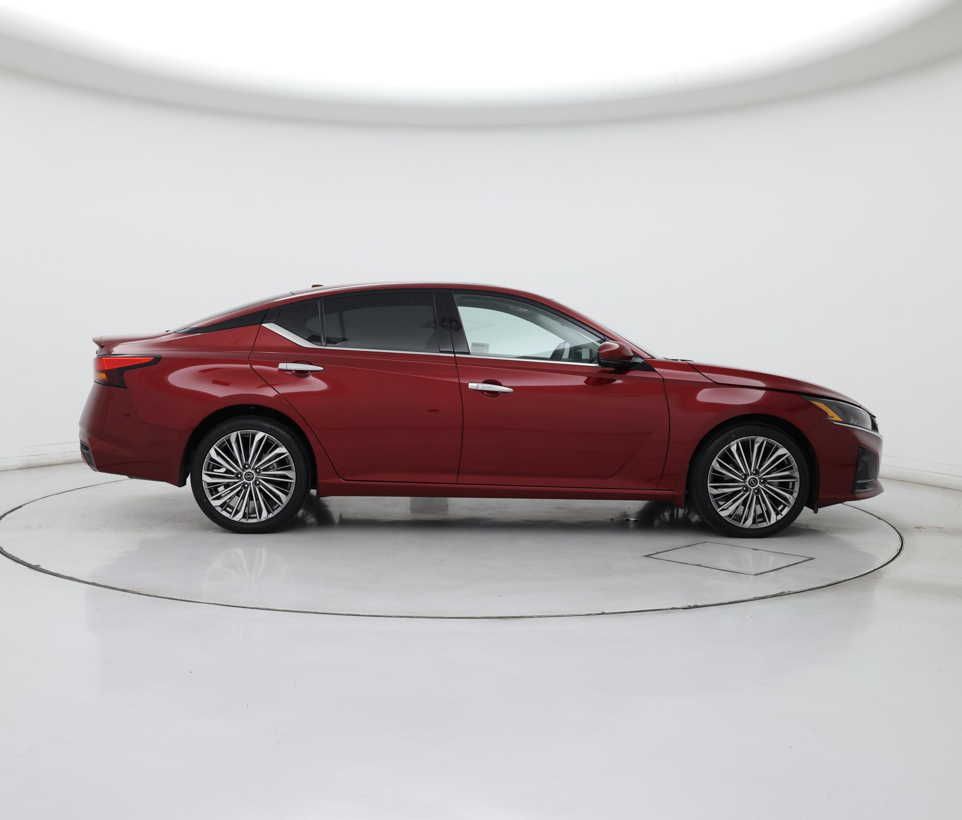 Thumbnail: 2023 Nissan Altima - 7