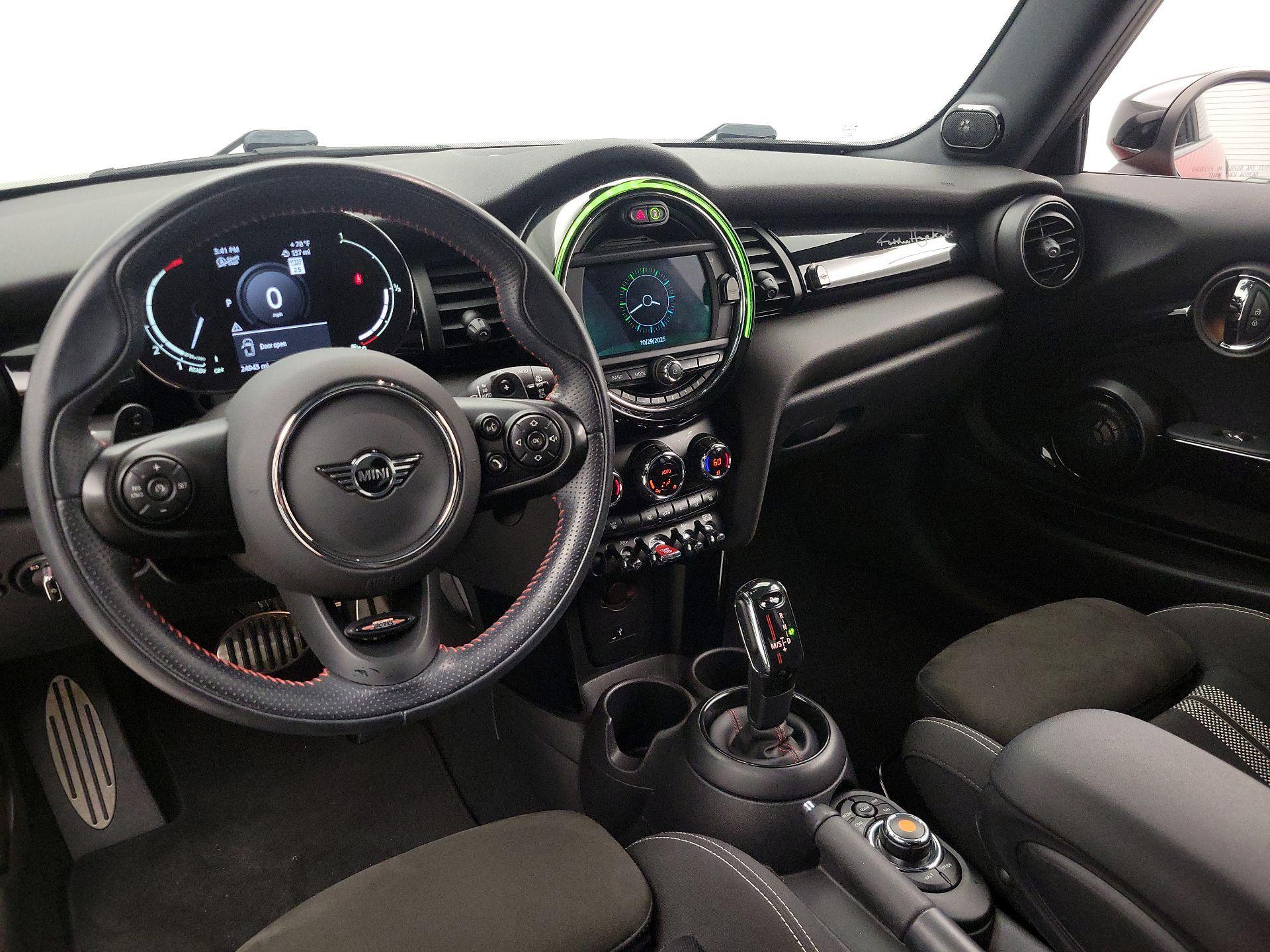 Thumbnail: 2021 MINI Cooper Hardtop - 9