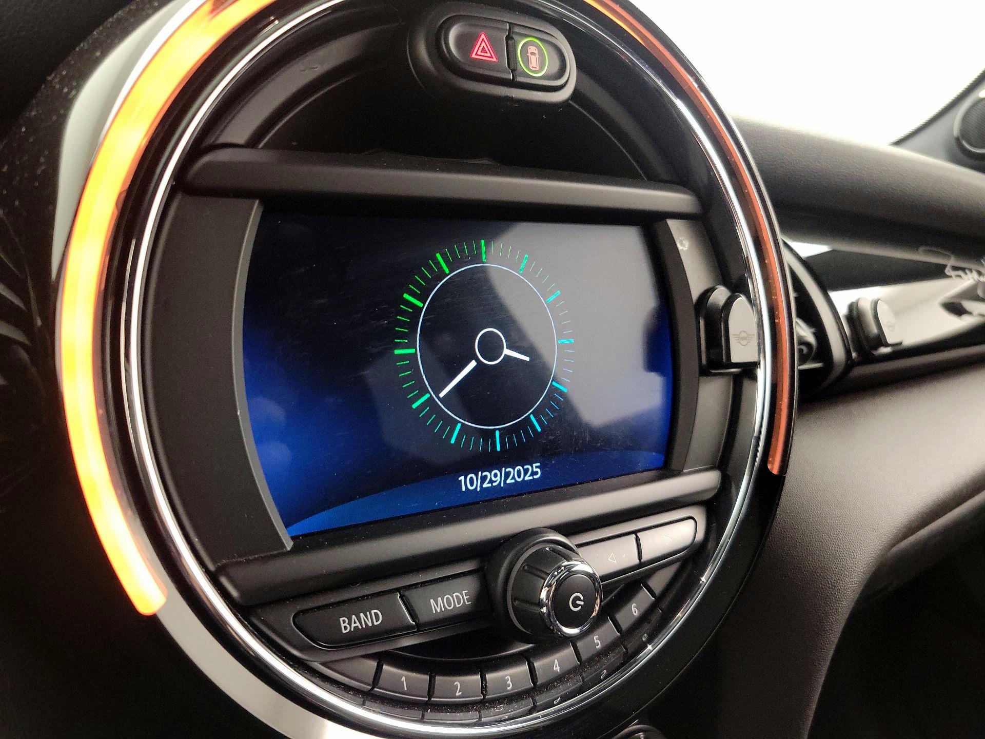 Thumbnail: 2021 MINI Cooper Hardtop - 16