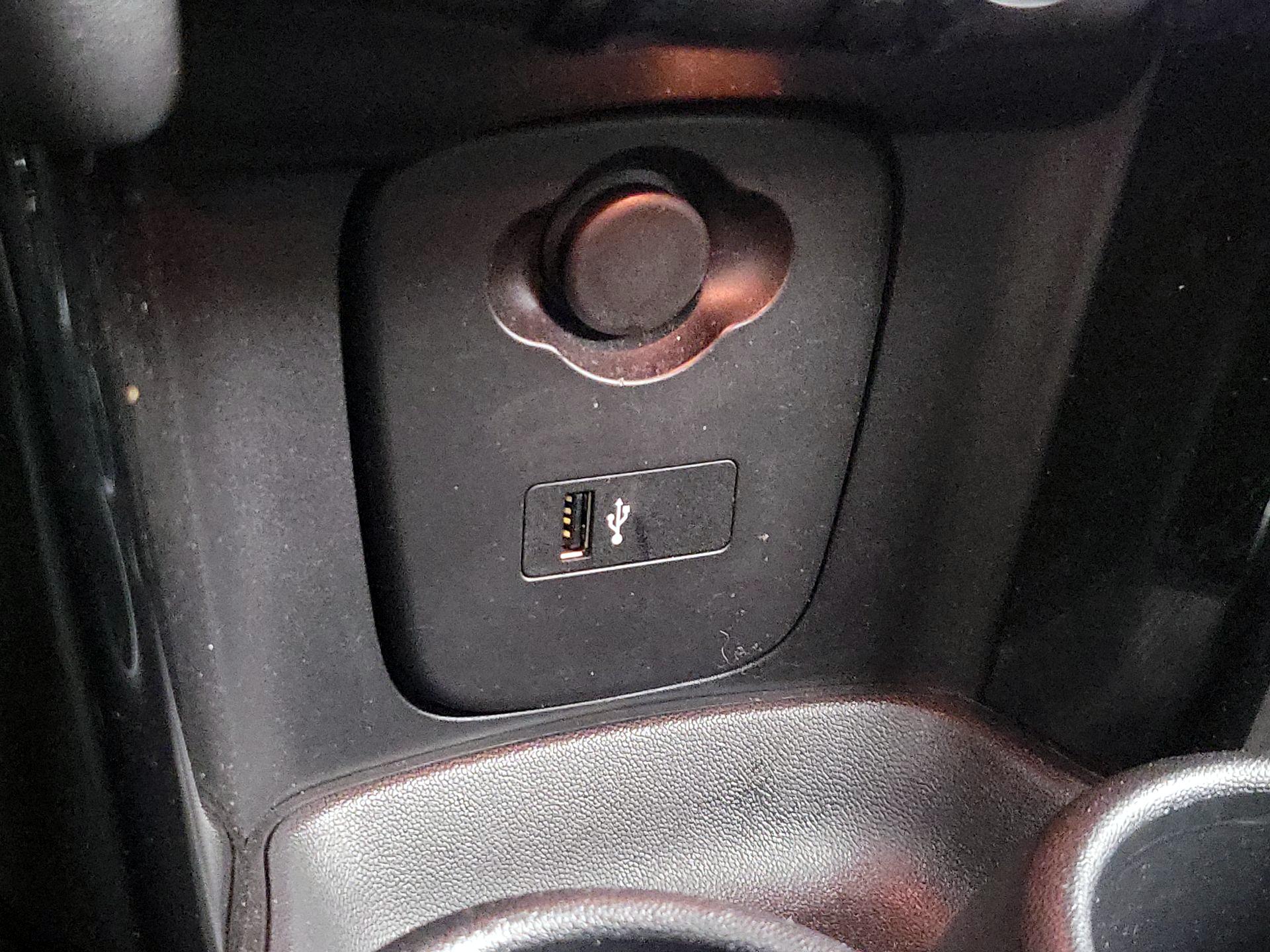 Thumbnail: 2021 MINI Cooper Hardtop - 19