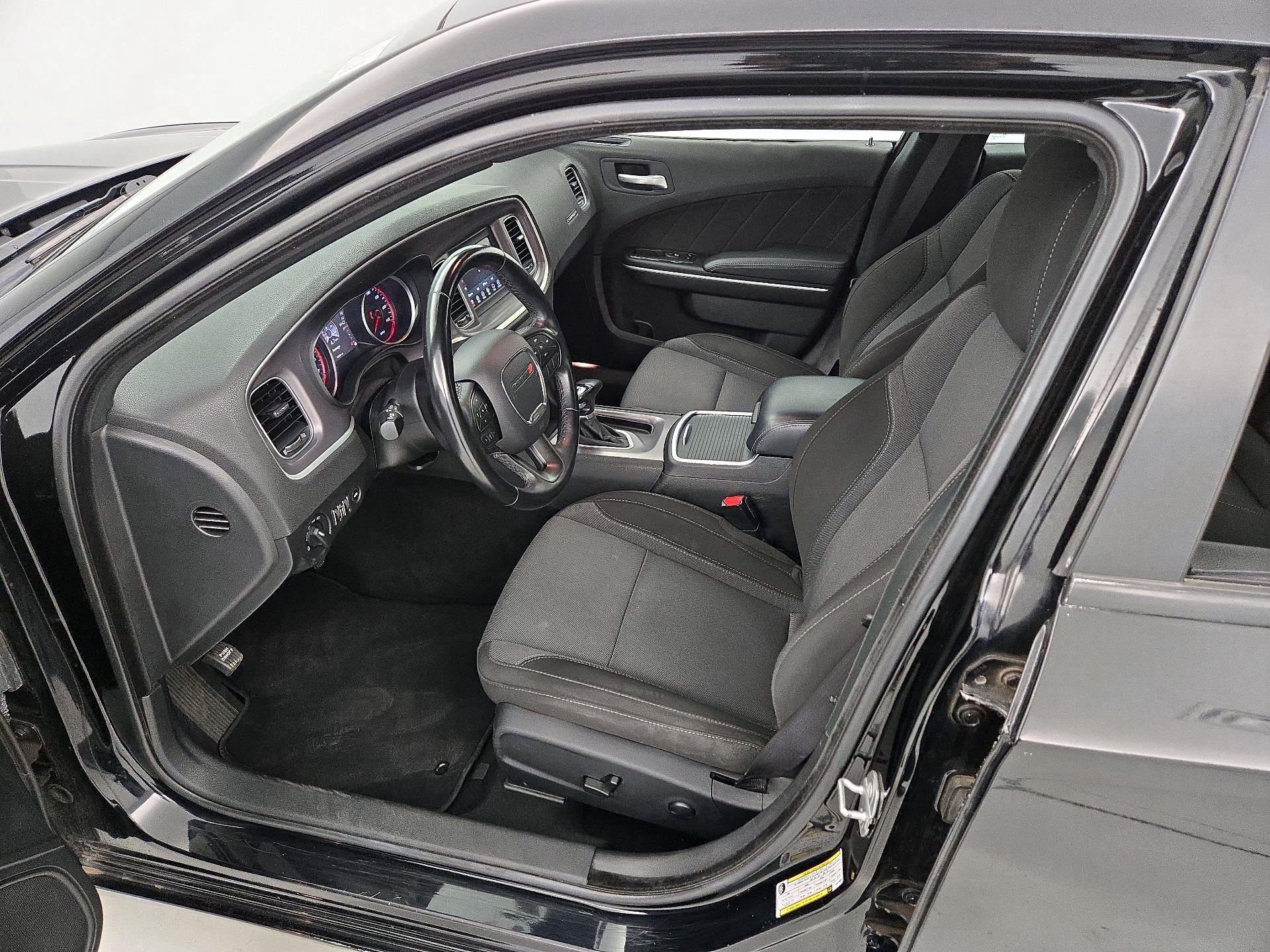 Thumbnail: 2022 Dodge Charger - 11