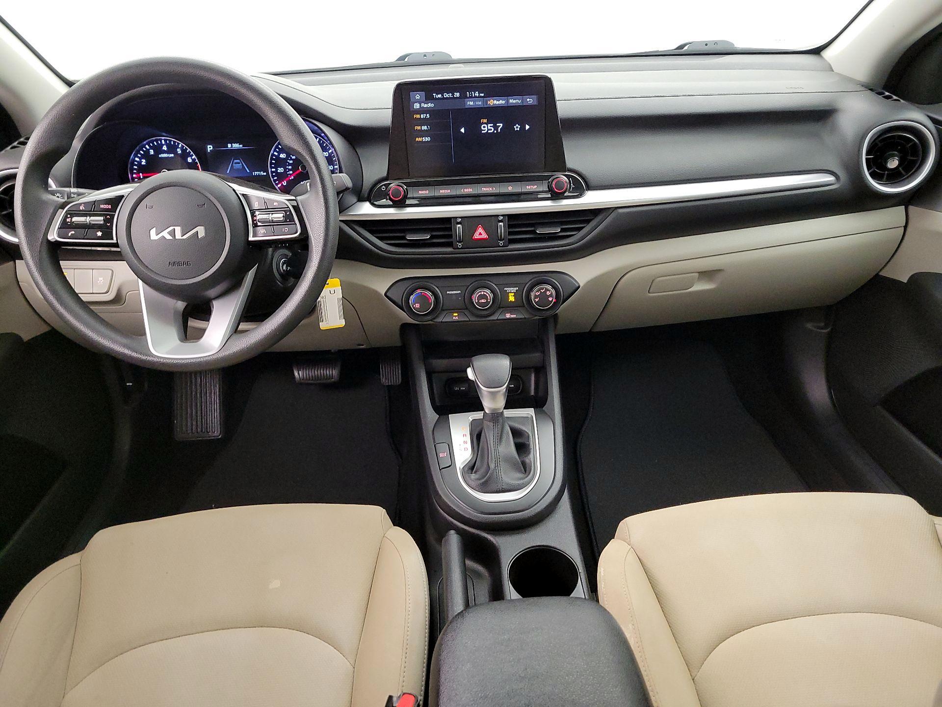 Thumbnail: 2023 Kia Forte - 9