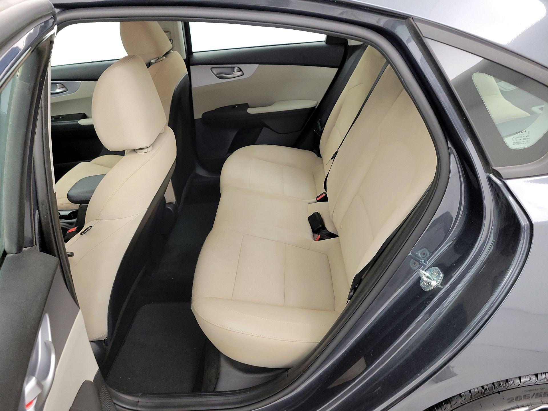 Thumbnail: 2023 Kia Forte - 19