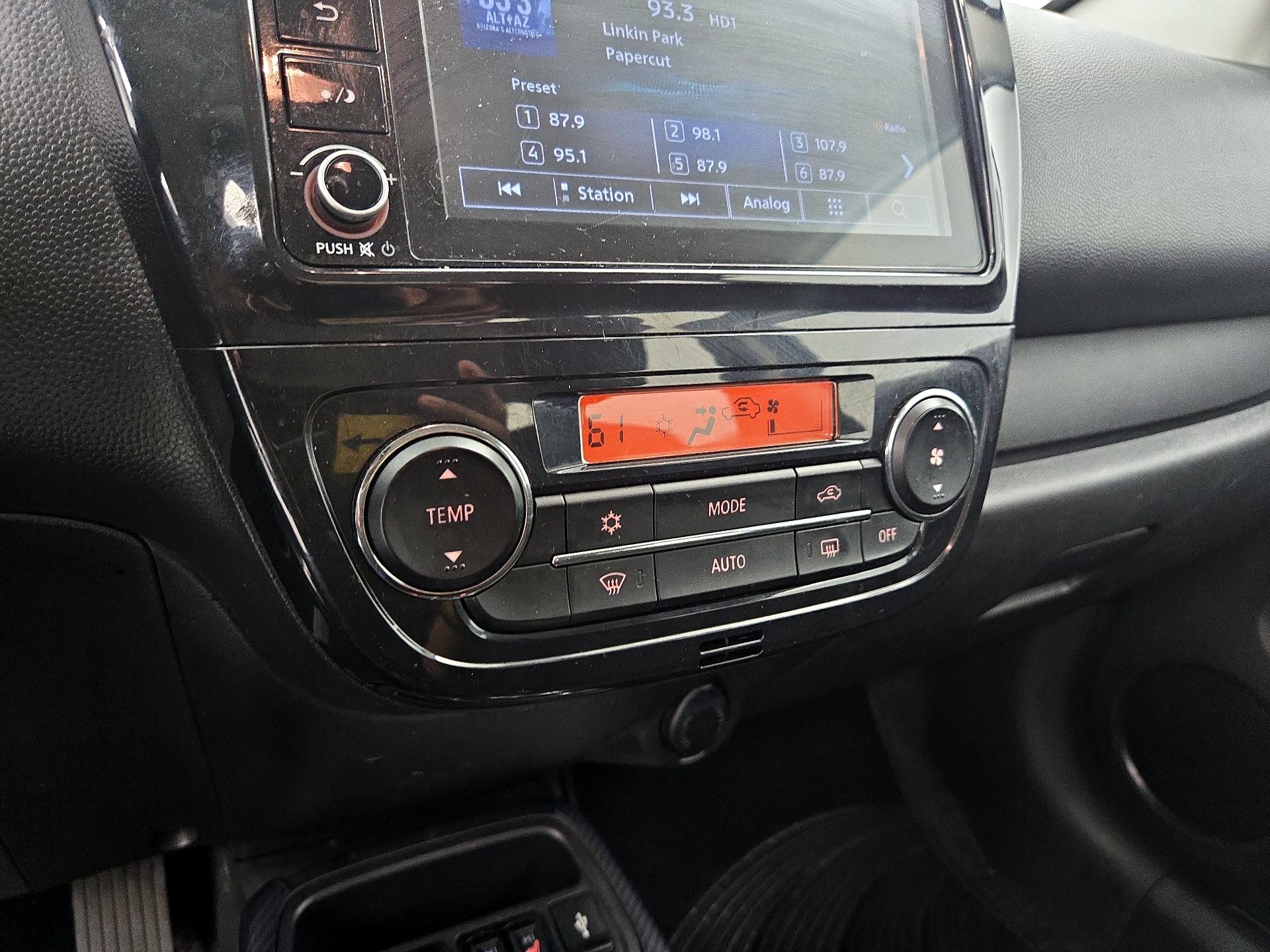 Thumbnail: 2023 Mitsubishi Mirage G4 - 16