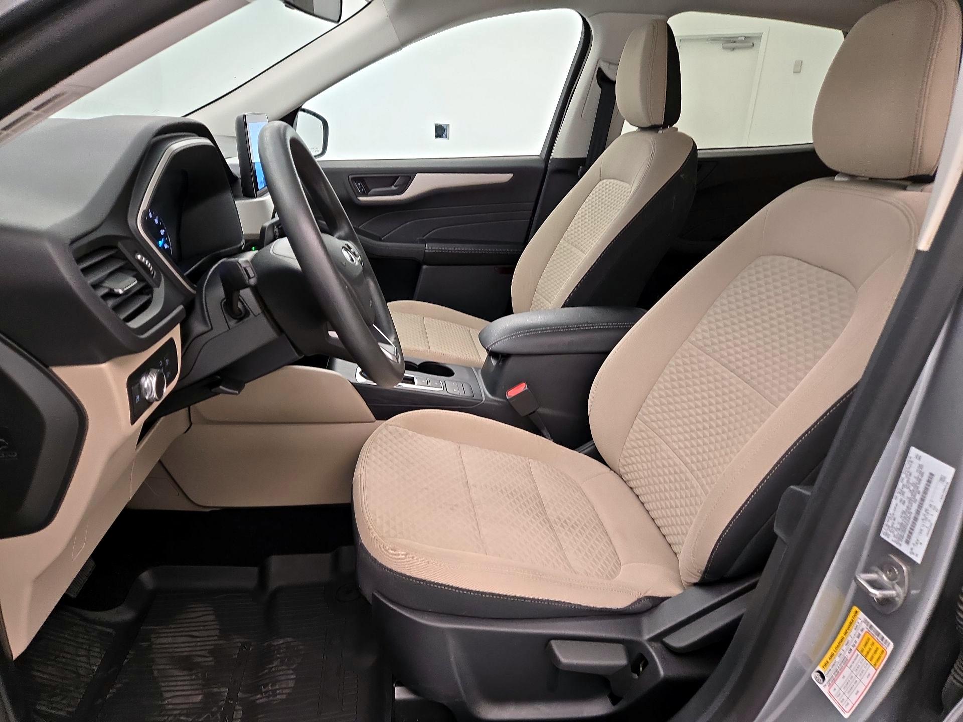 Thumbnail: 2022 Ford Escape - 11