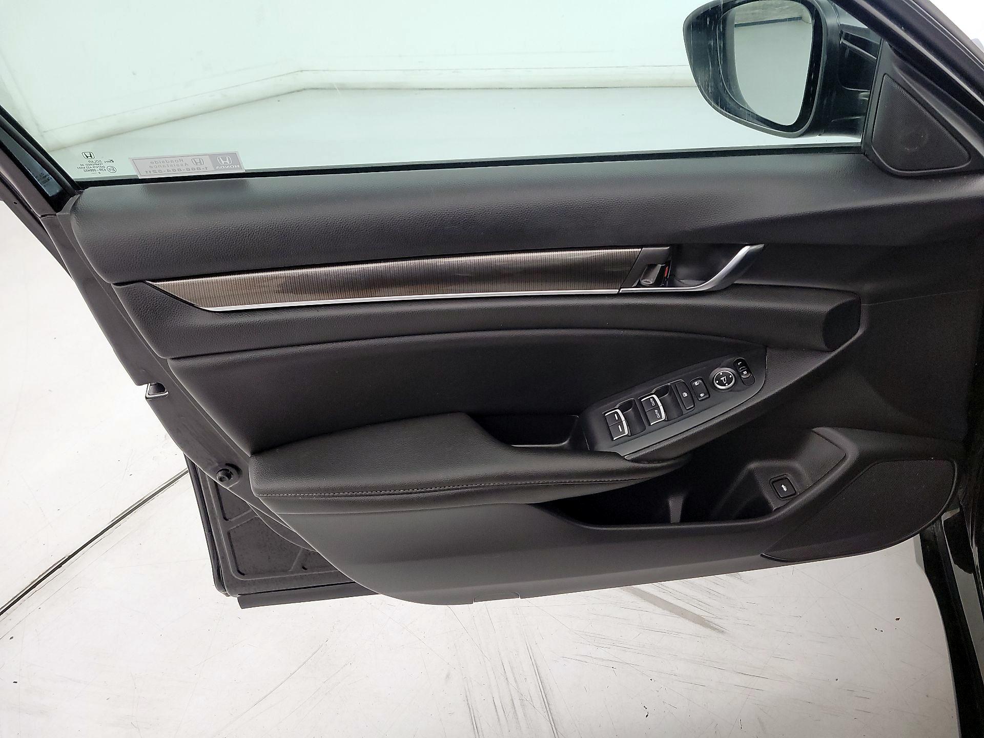 Thumbnail: 2020 Honda Accord - 12