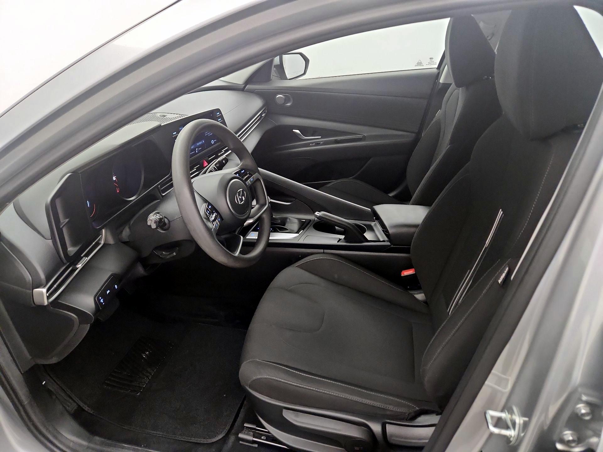 Thumbnail: 2023 Hyundai Elantra - 11