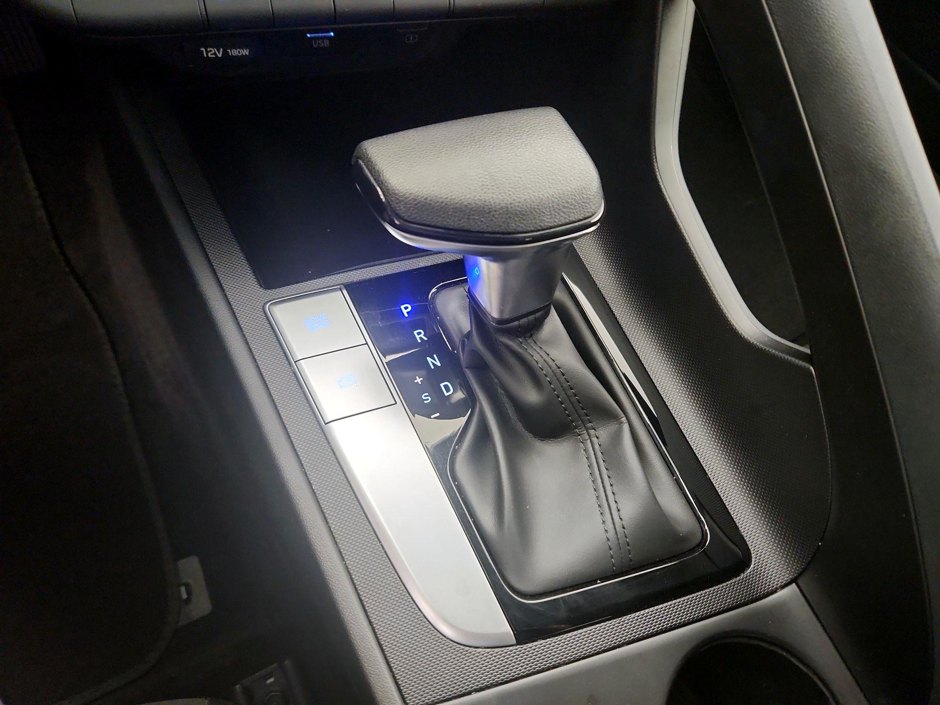 Thumbnail: 2023 Hyundai Elantra - 17