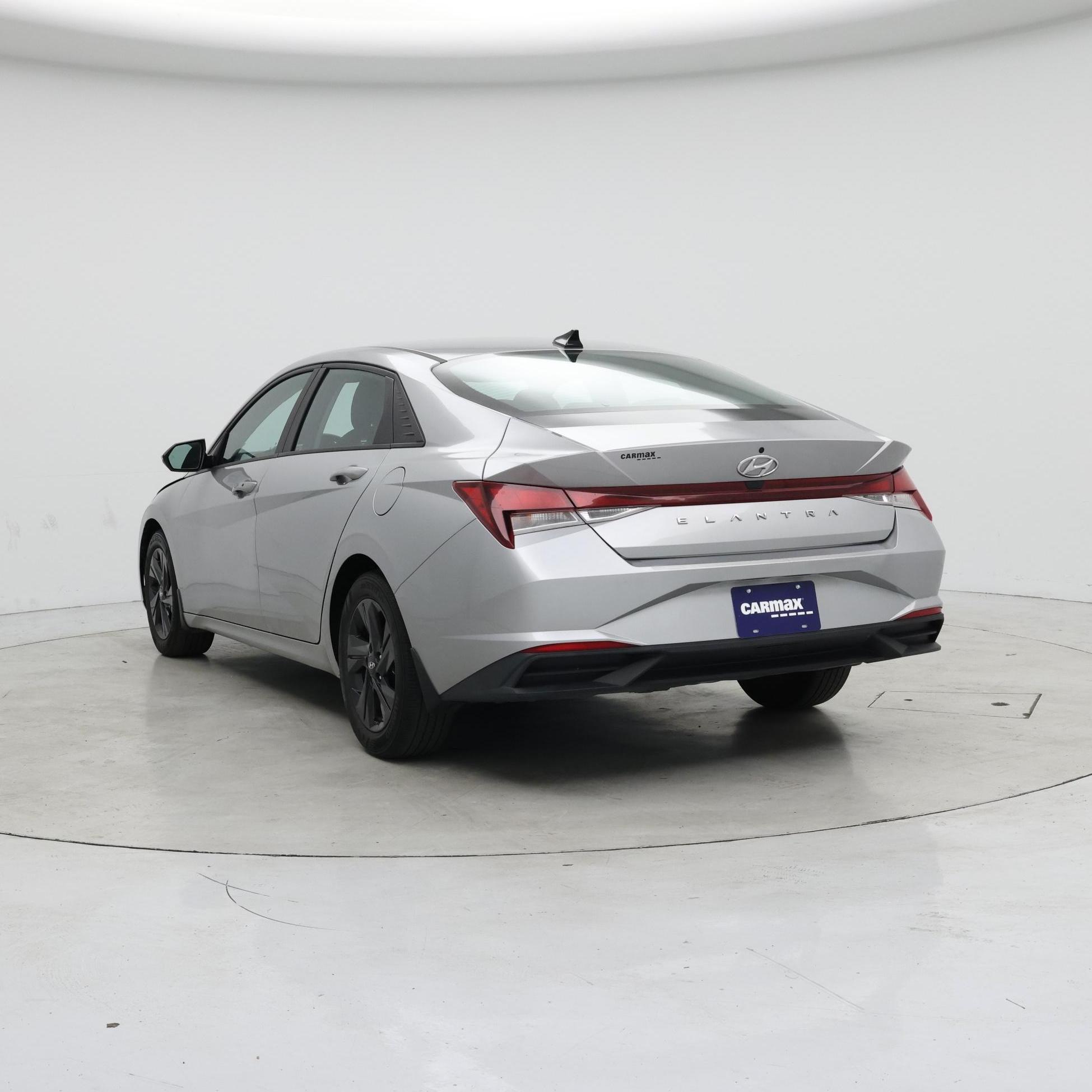 Thumbnail: 2023 Hyundai Elantra - 2