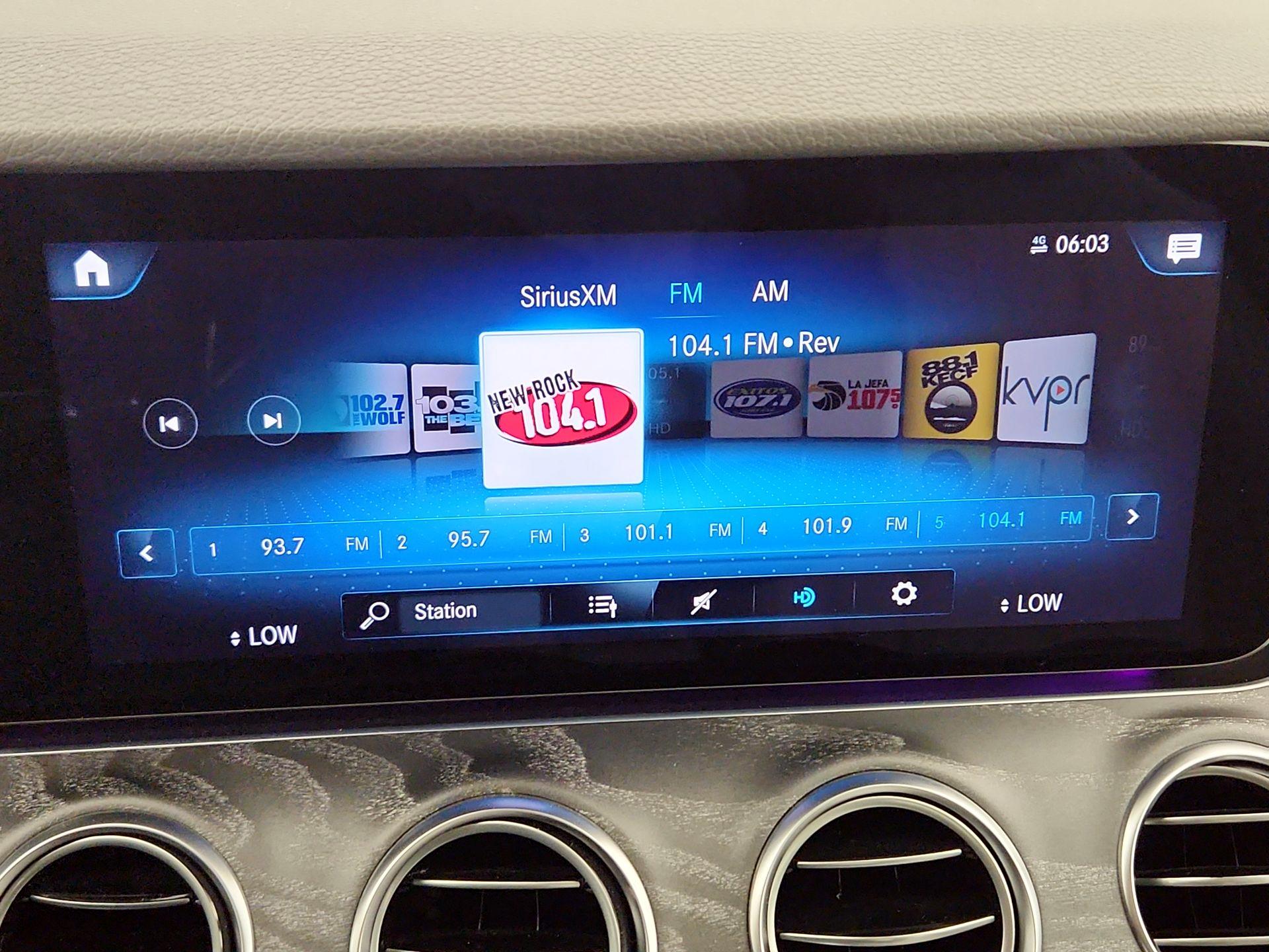 Thumbnail: 2022 Mercedes-Benz E-Class - 16