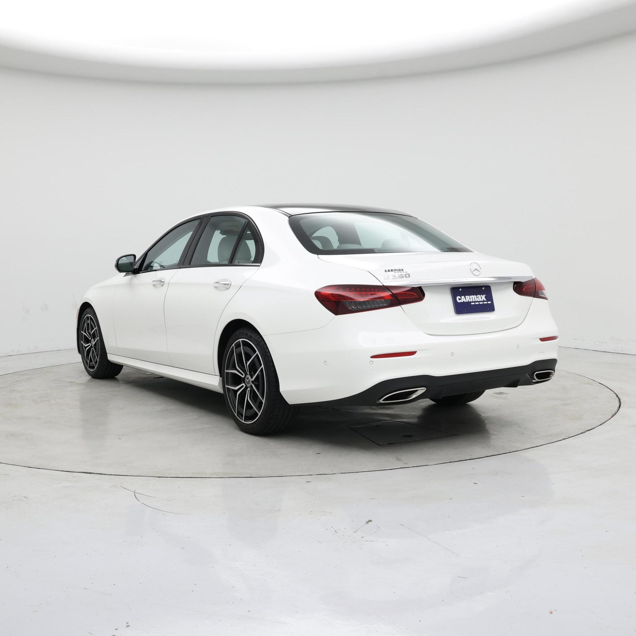 Thumbnail: 2022 Mercedes-Benz E-Class - 2