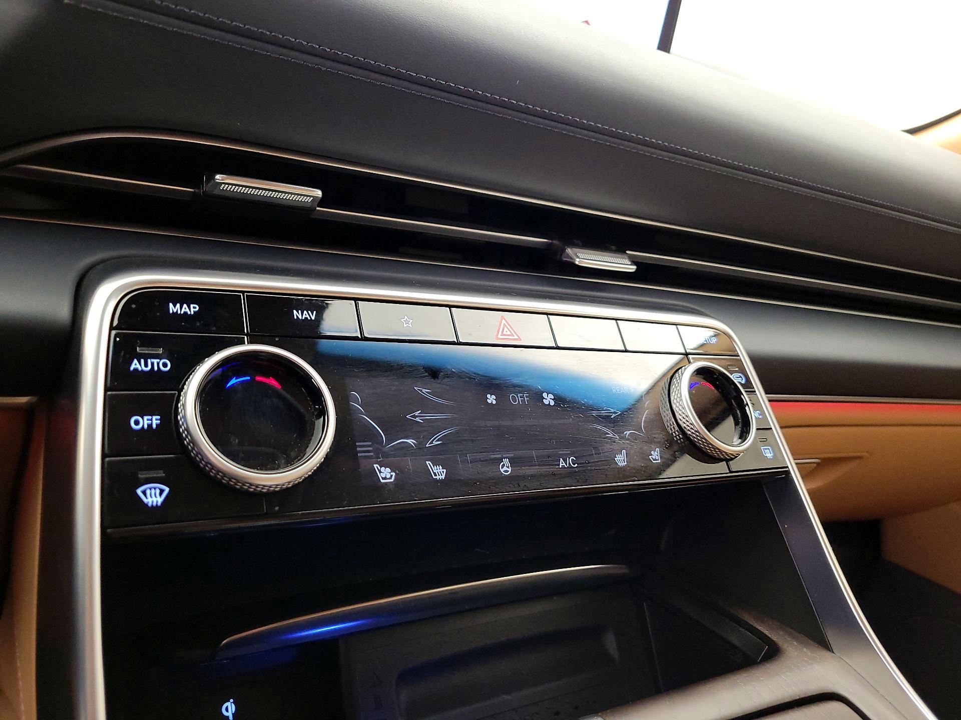 Thumbnail: 2023 Genesis GV80 - 17