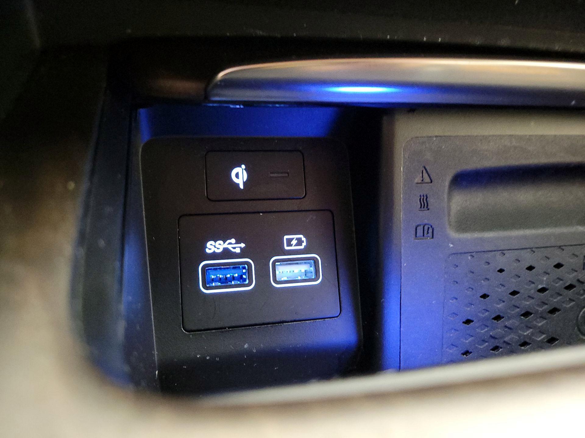 Thumbnail: 2023 Genesis GV80 - 19