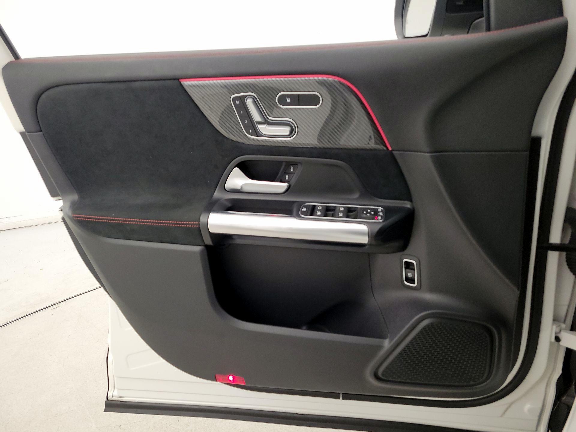 Thumbnail: 2022 Mercedes-Benz GLA - 12