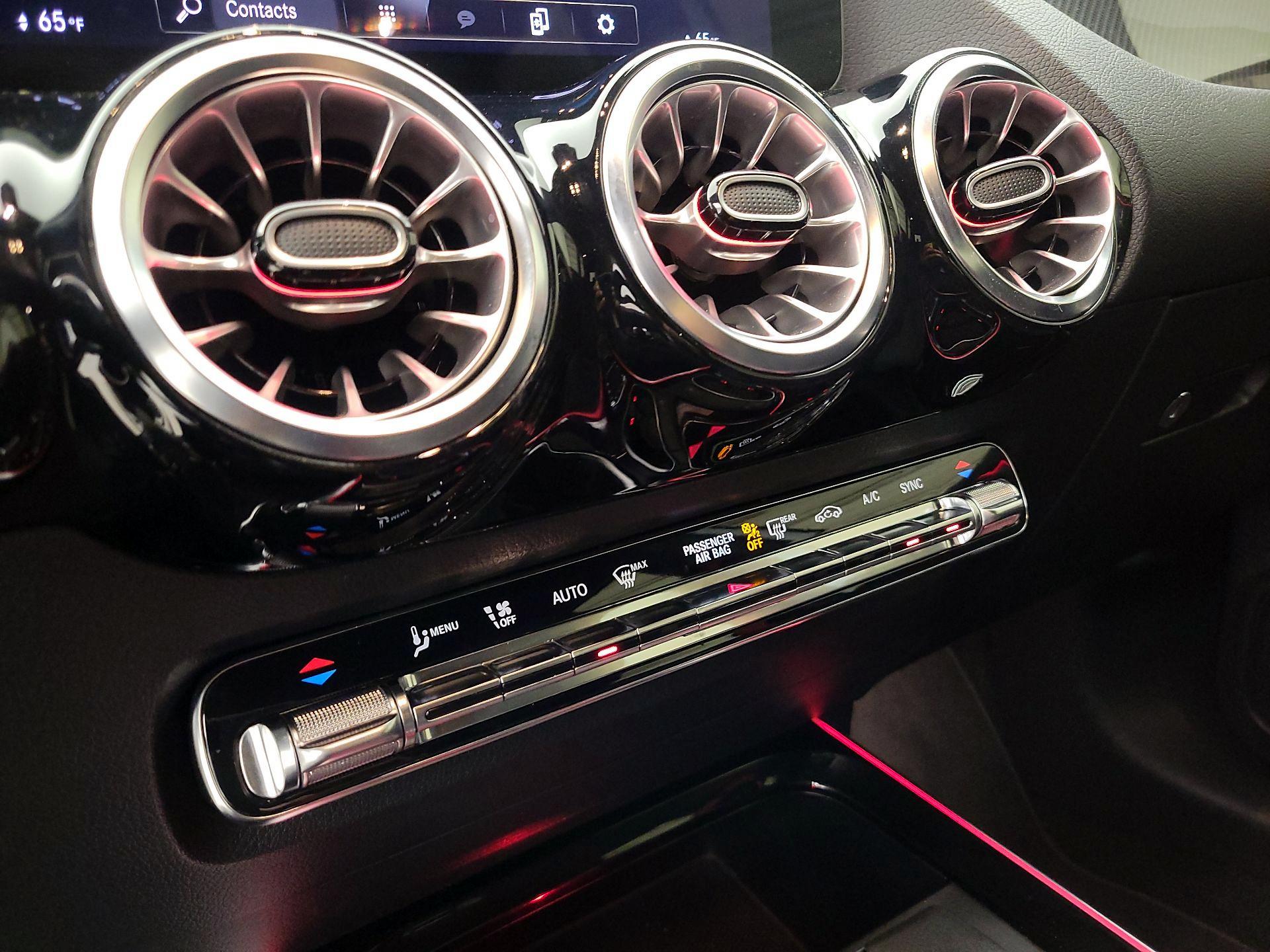 Thumbnail: 2022 Mercedes-Benz GLA - 17