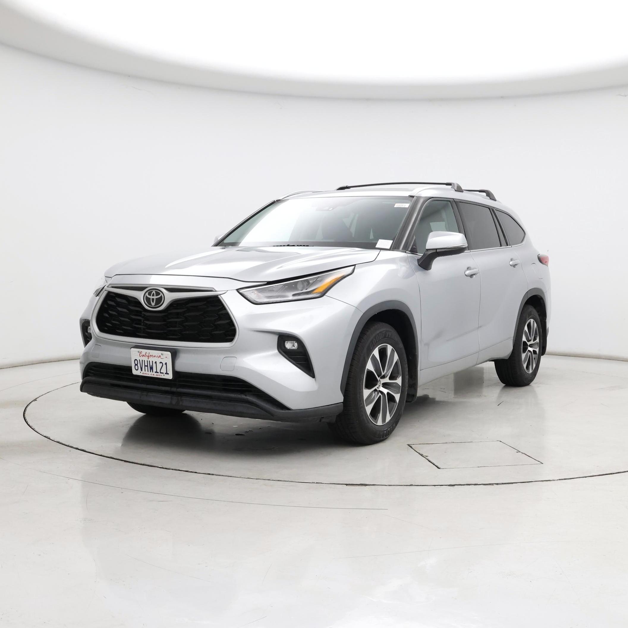 Thumbnail: 2021 Toyota Highlander - 4