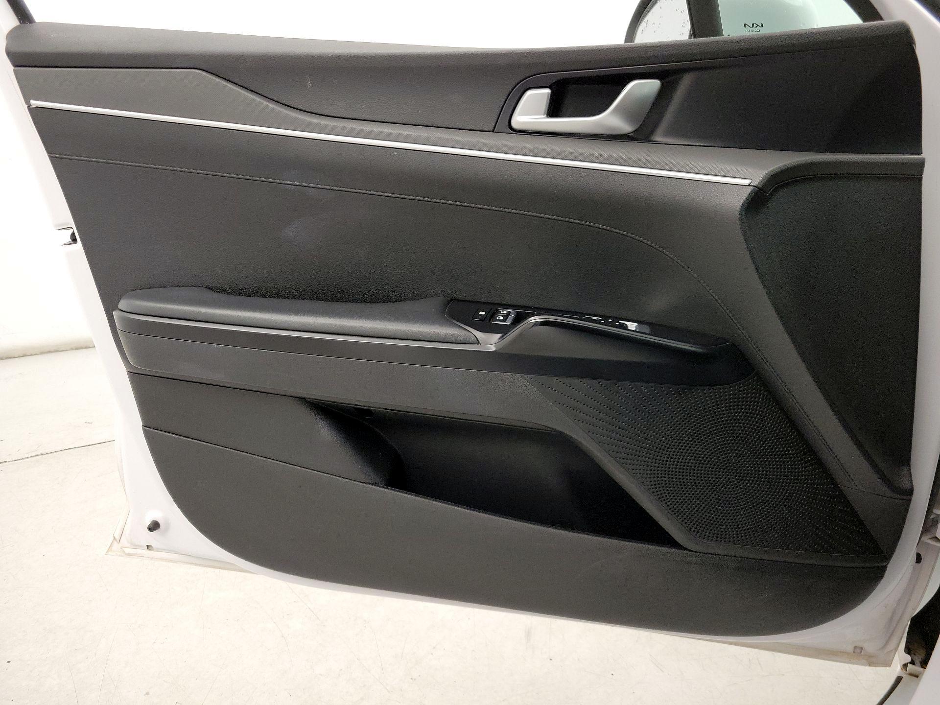 Thumbnail: 2022 Kia K5 - 12