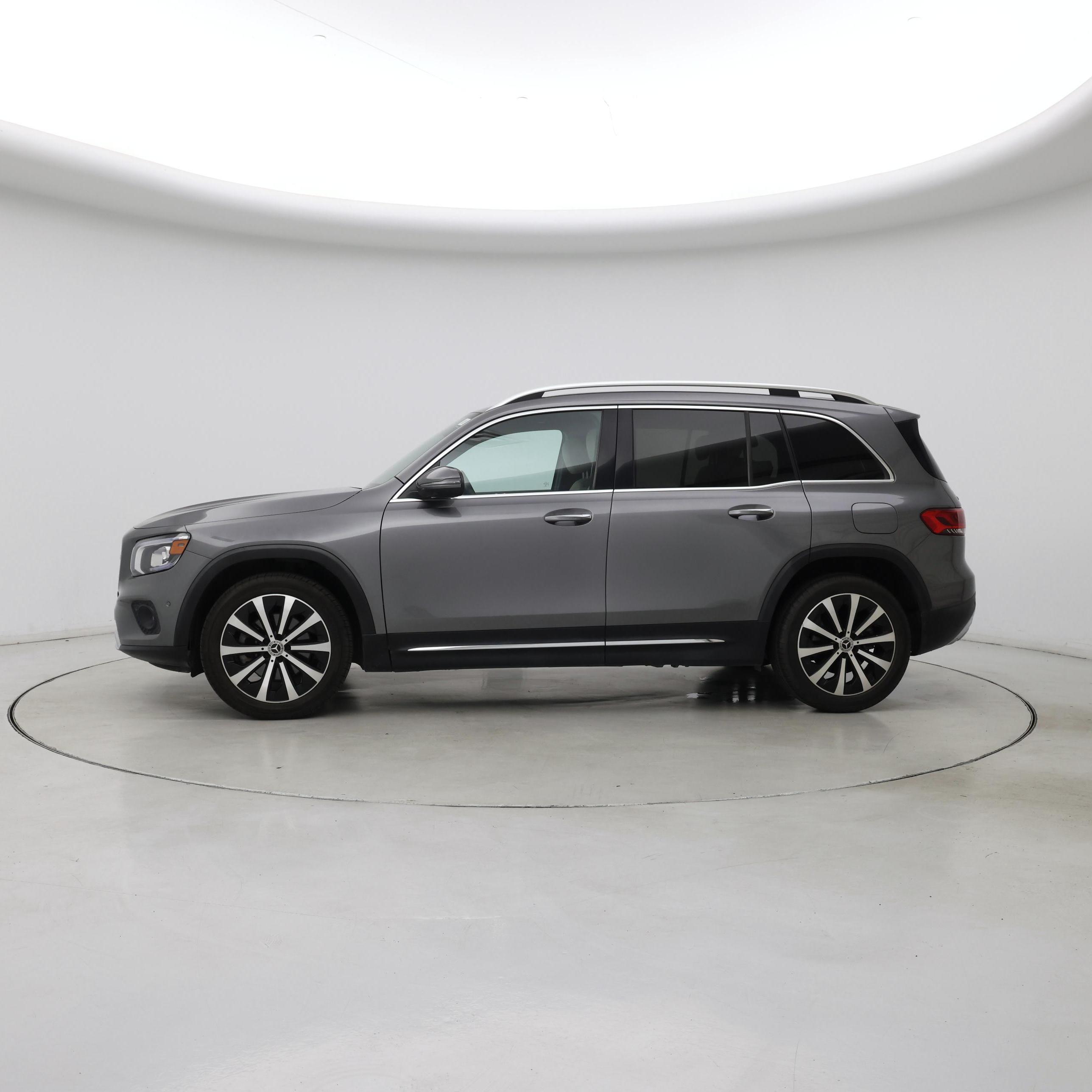 Thumbnail: 2021 Mercedes-Benz GLB - 3