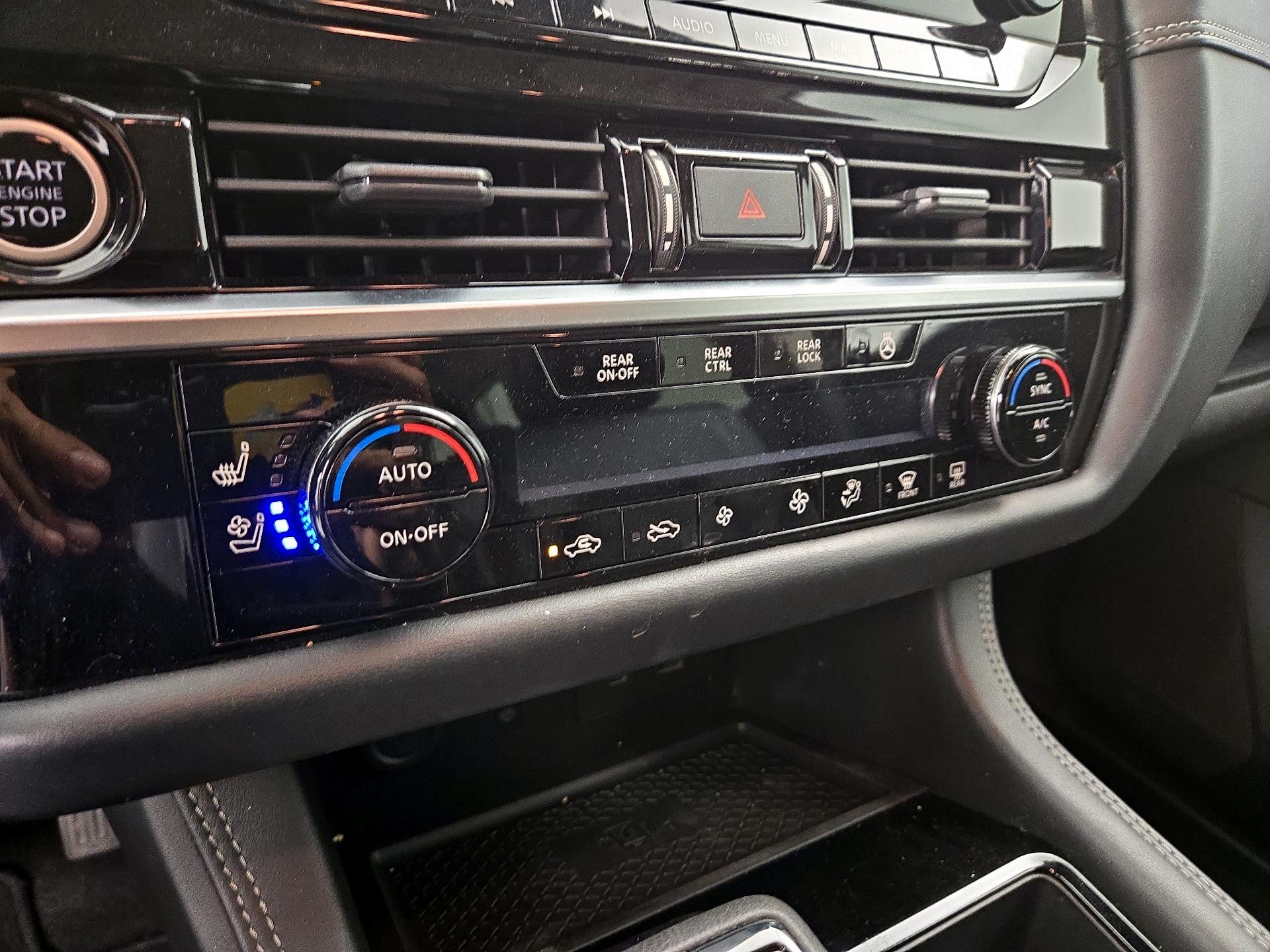 Thumbnail: 2022 Nissan Pathfinder - 17