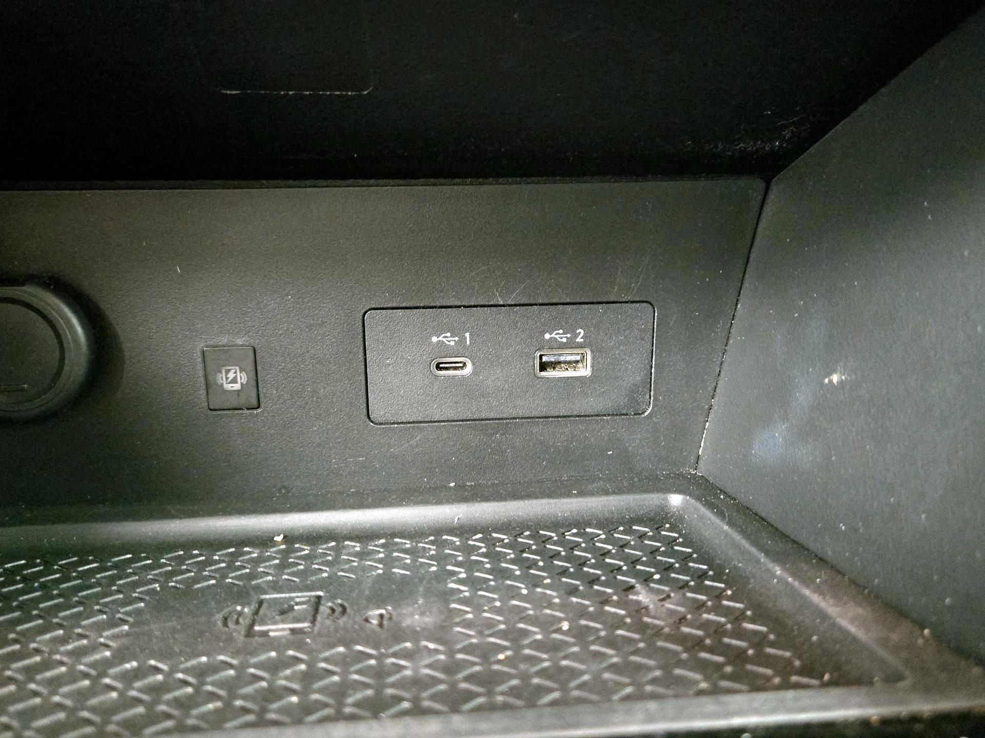 Thumbnail: 2022 Nissan Pathfinder - 19