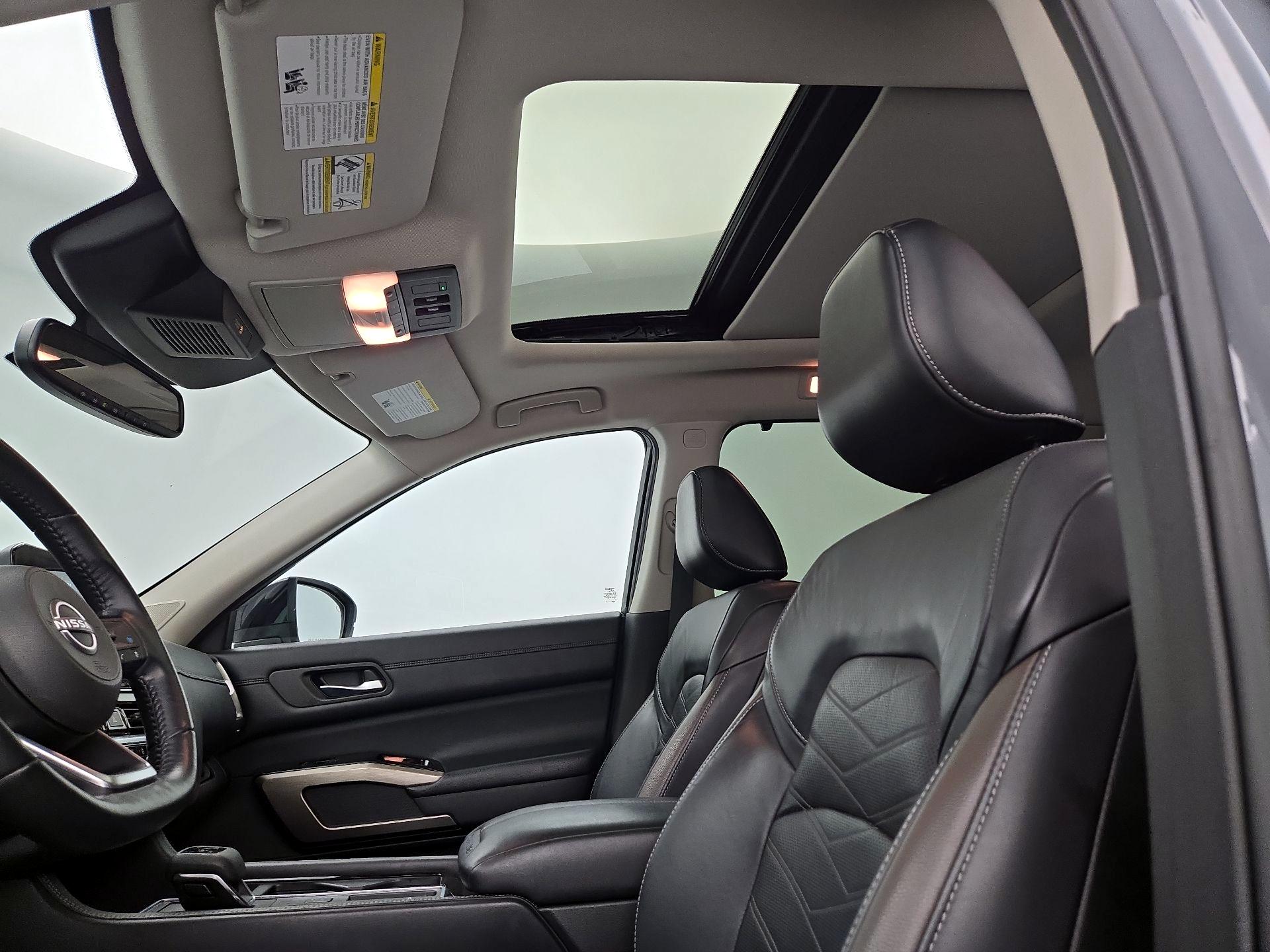 Thumbnail: 2022 Nissan Pathfinder - 20