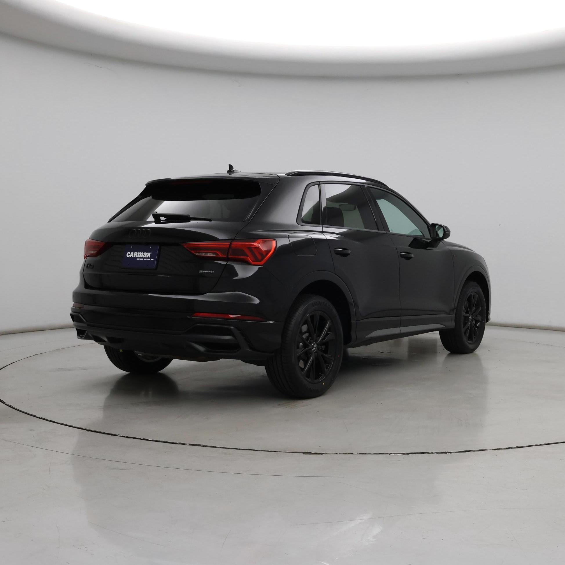 Thumbnail: 2022 Audi Q3 - 8