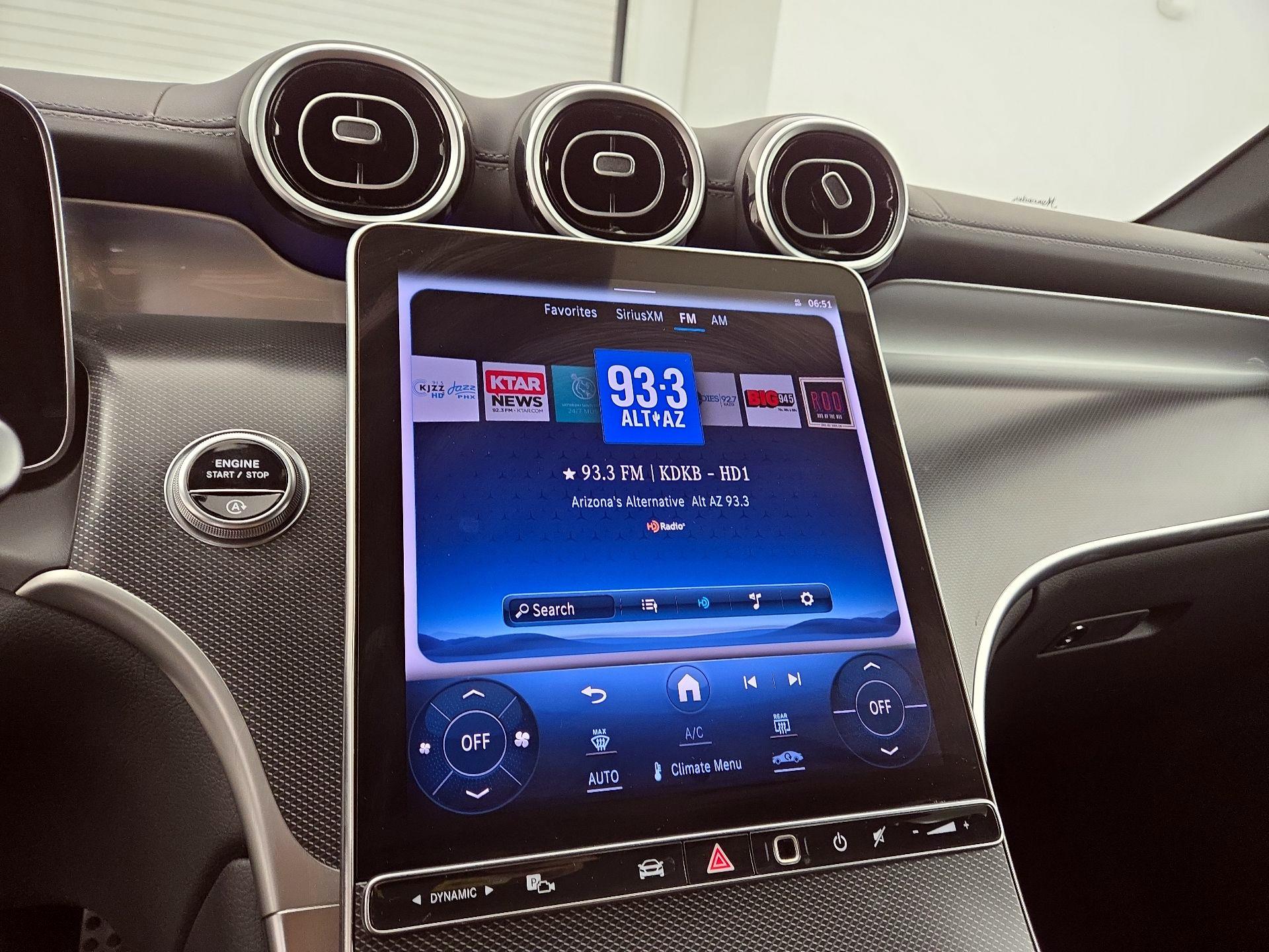 Thumbnail: 2024 Mercedes-Benz GLC - 16