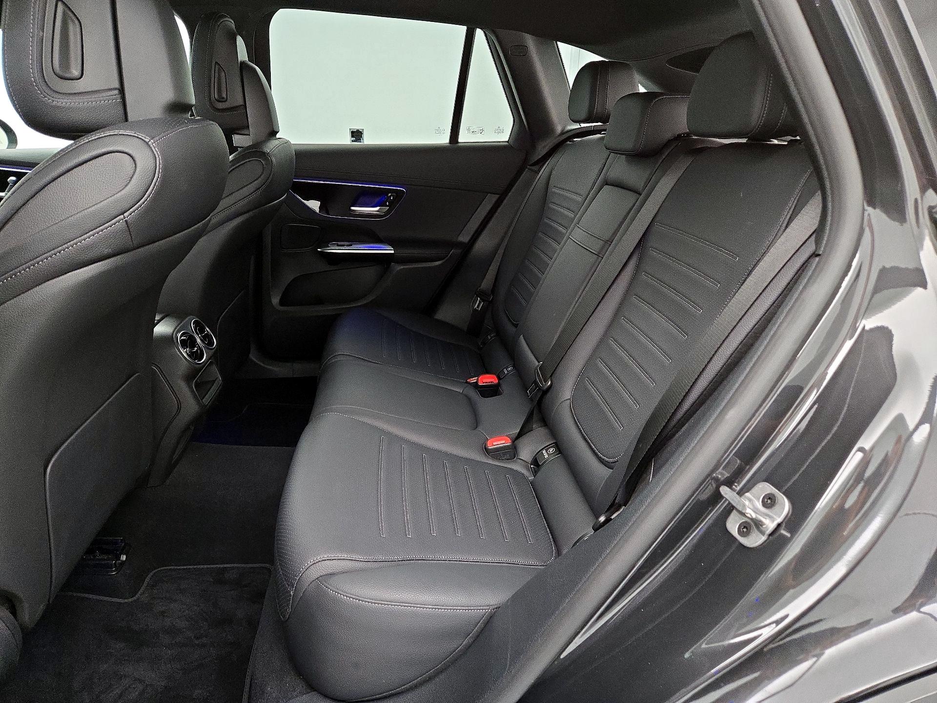 Thumbnail: 2024 Mercedes-Benz GLC - 20