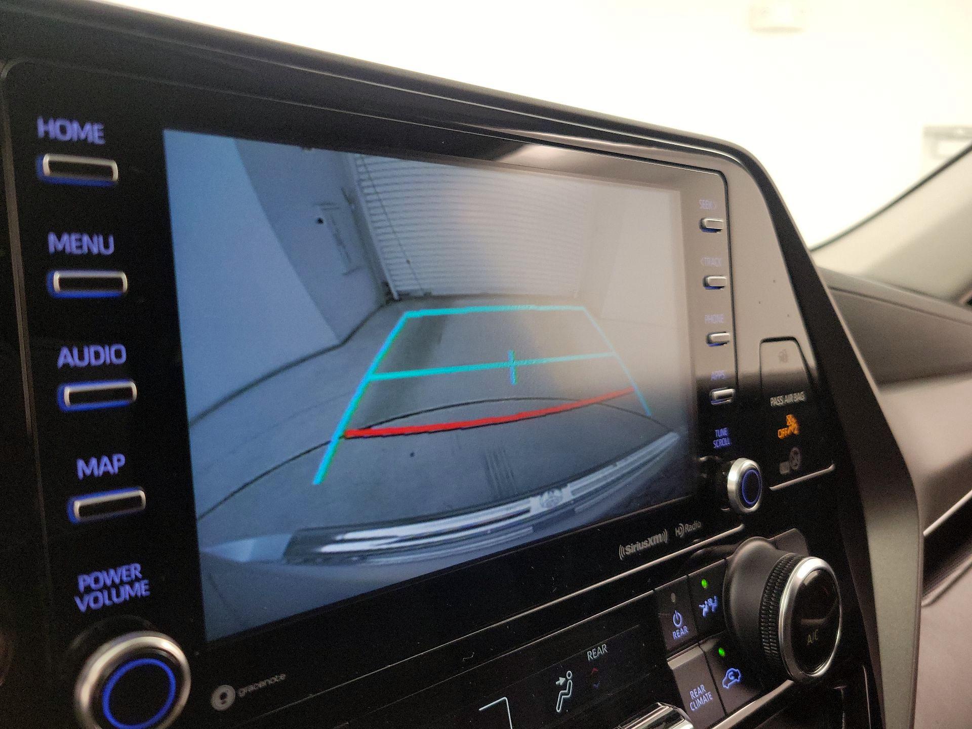 Thumbnail: 2022 Toyota Highlander - 14