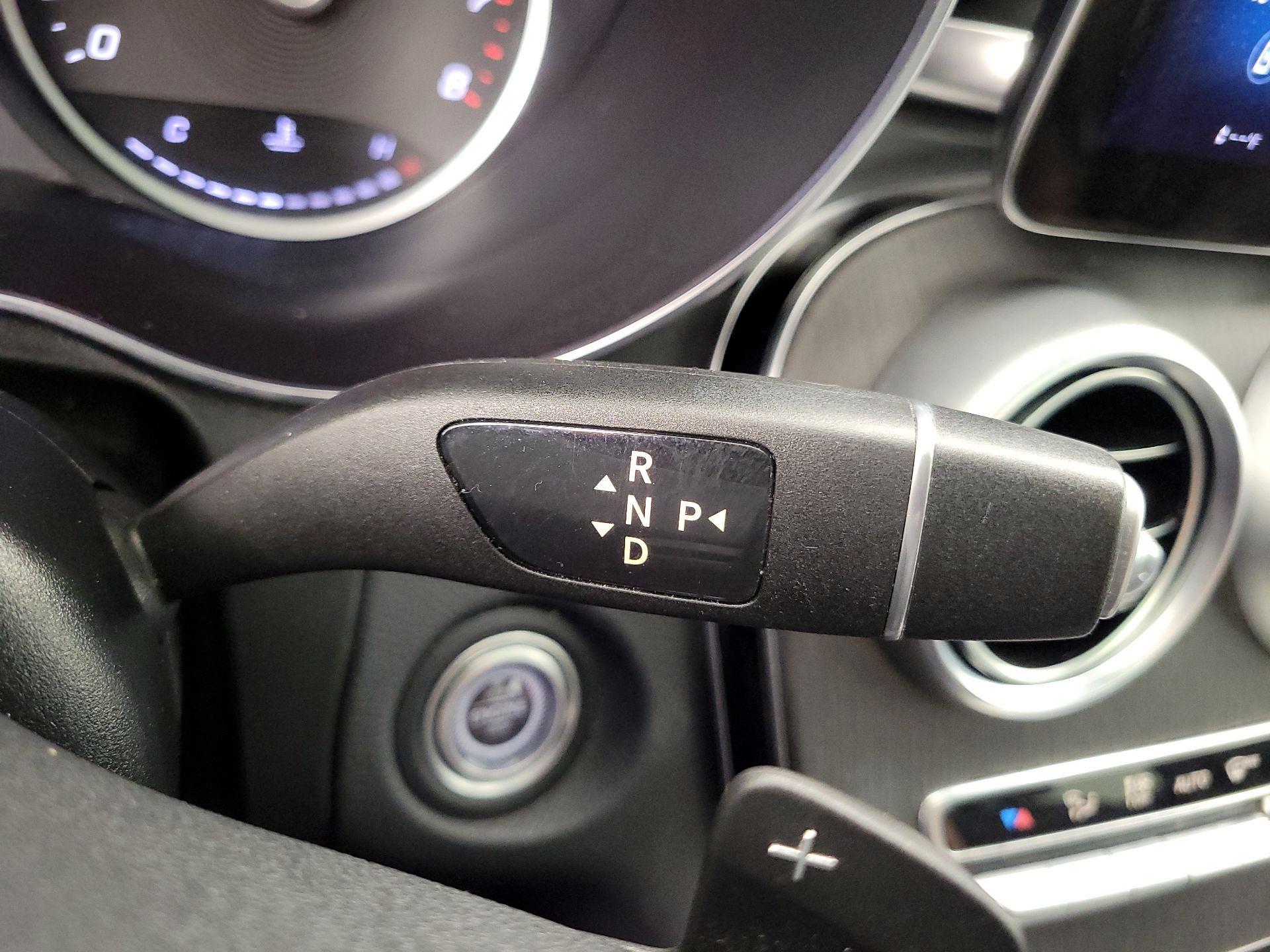 Thumbnail: 2022 Mercedes-Benz GLC - 17