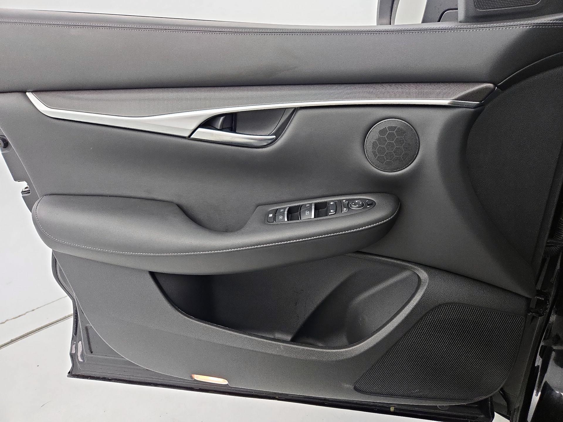 Thumbnail: 2022 INFINITI QX50 - 12