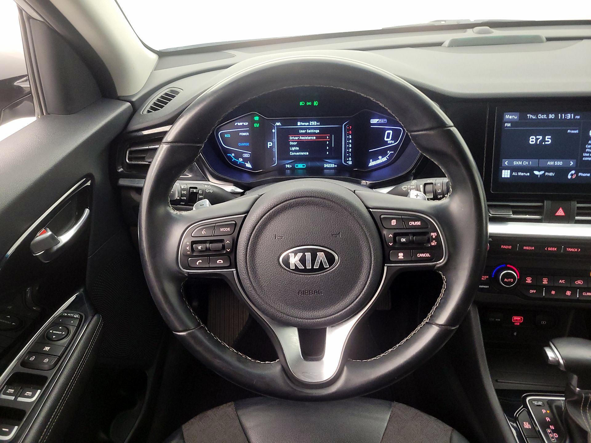 Thumbnail: 2020 Kia Niro - 10