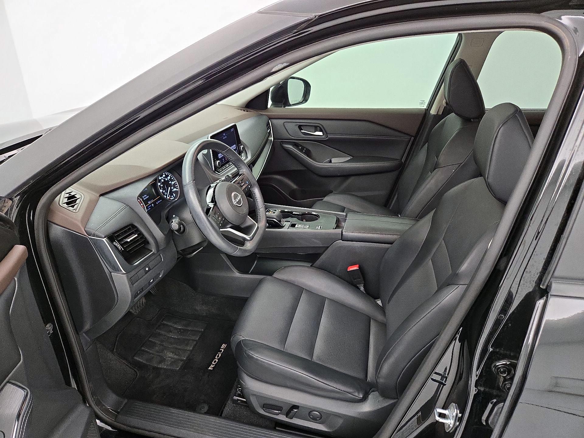 Thumbnail: 2023 Nissan Rogue - 11