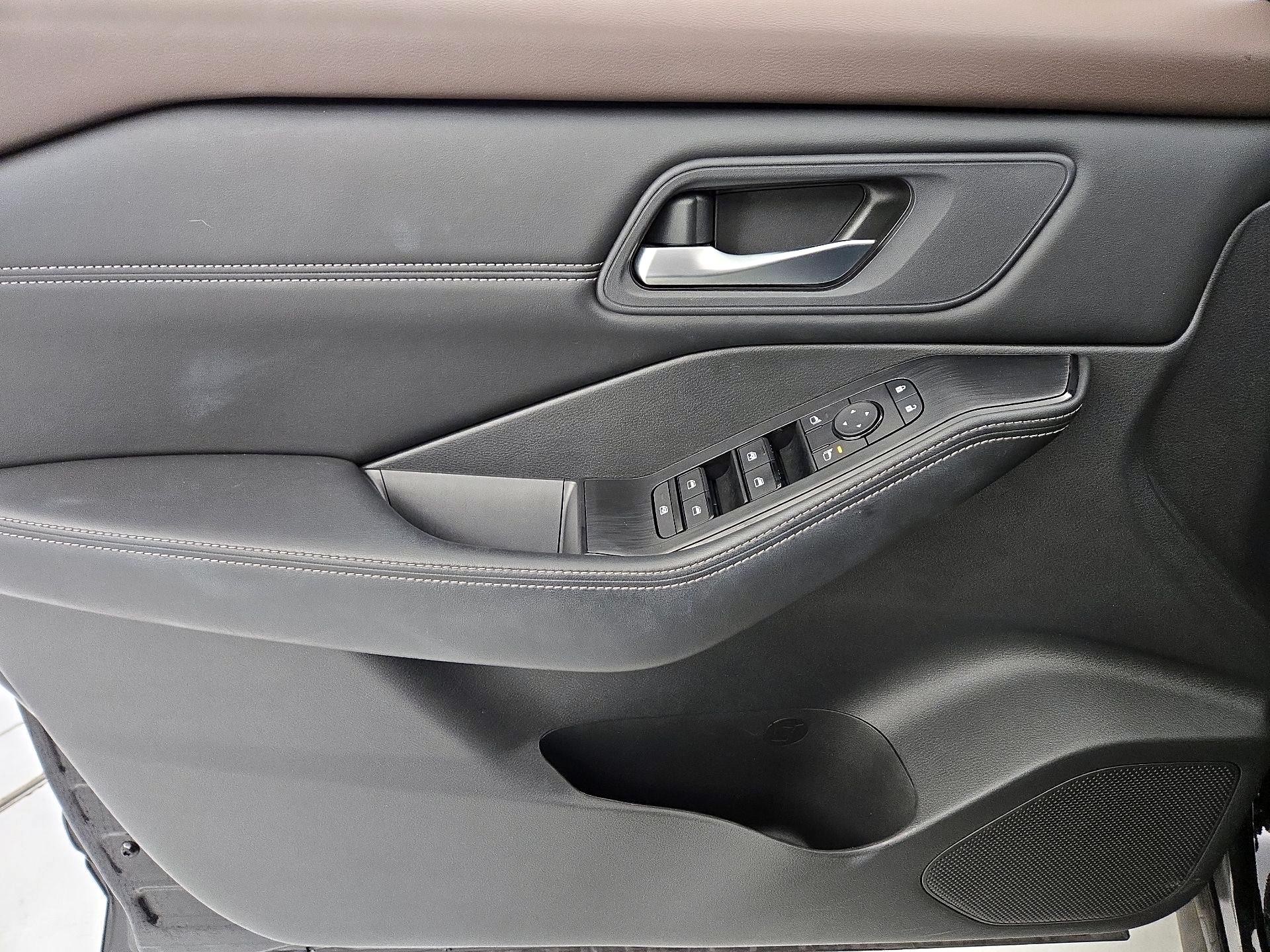 Thumbnail: 2023 Nissan Rogue - 12