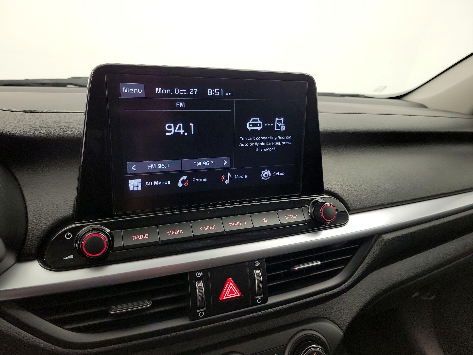 Thumbnail: 2023 Kia Forte - 15