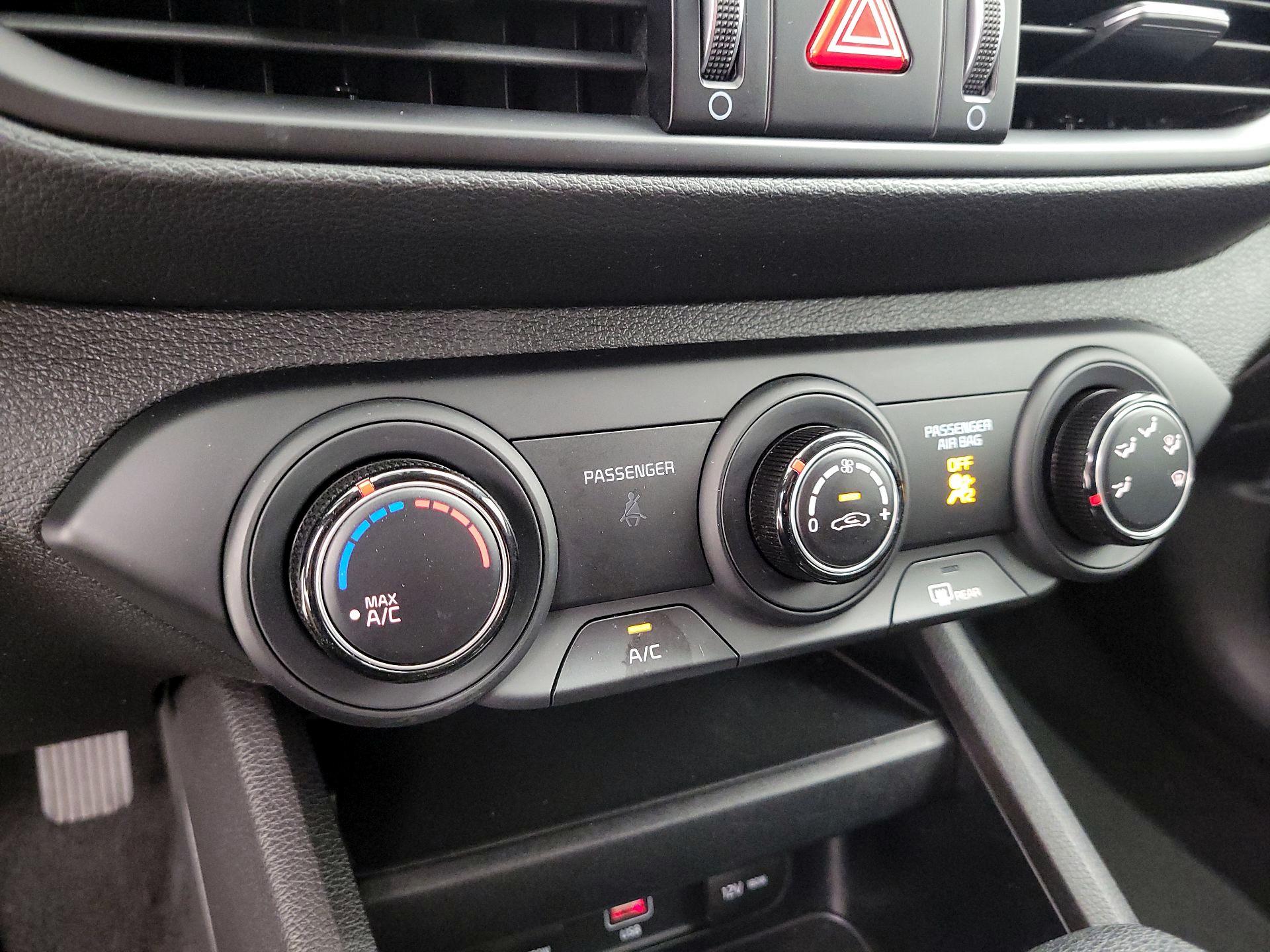 Thumbnail: 2023 Kia Forte - 16