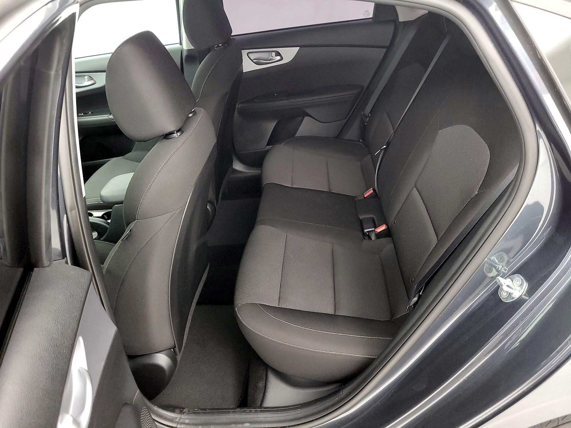 Thumbnail: 2023 Kia Forte - 19