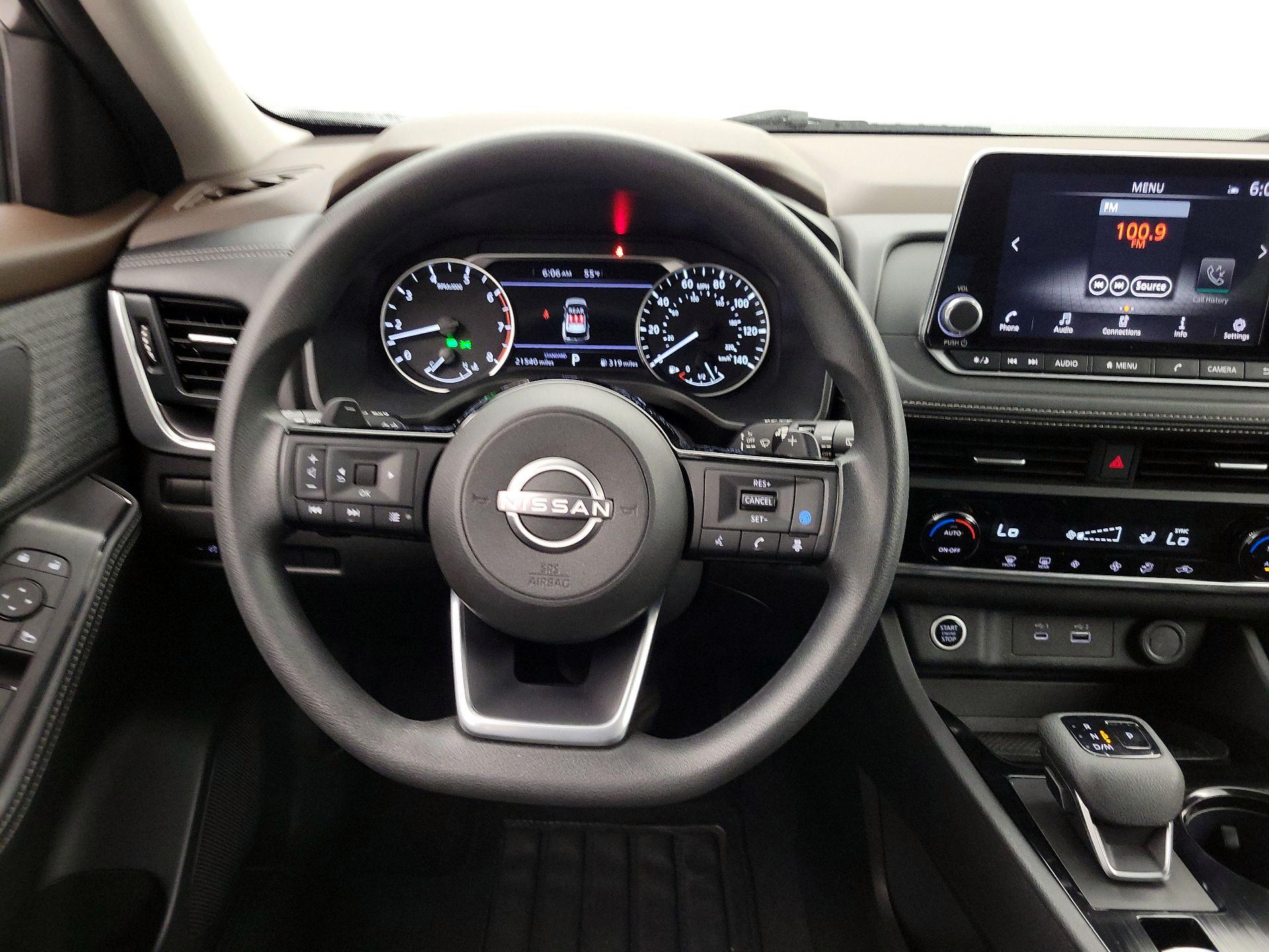 Thumbnail: 2023 Nissan Rogue - 10