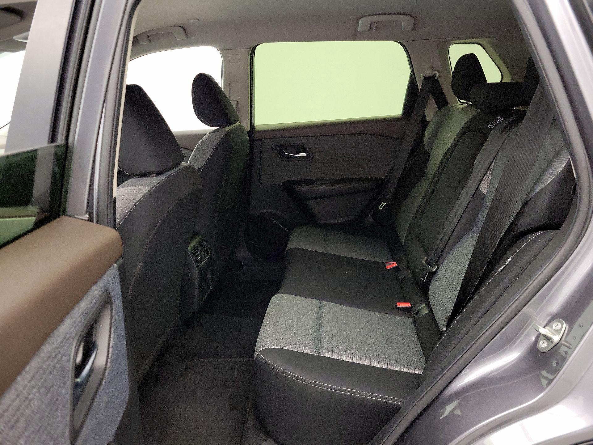 Thumbnail: 2023 Nissan Rogue - 19