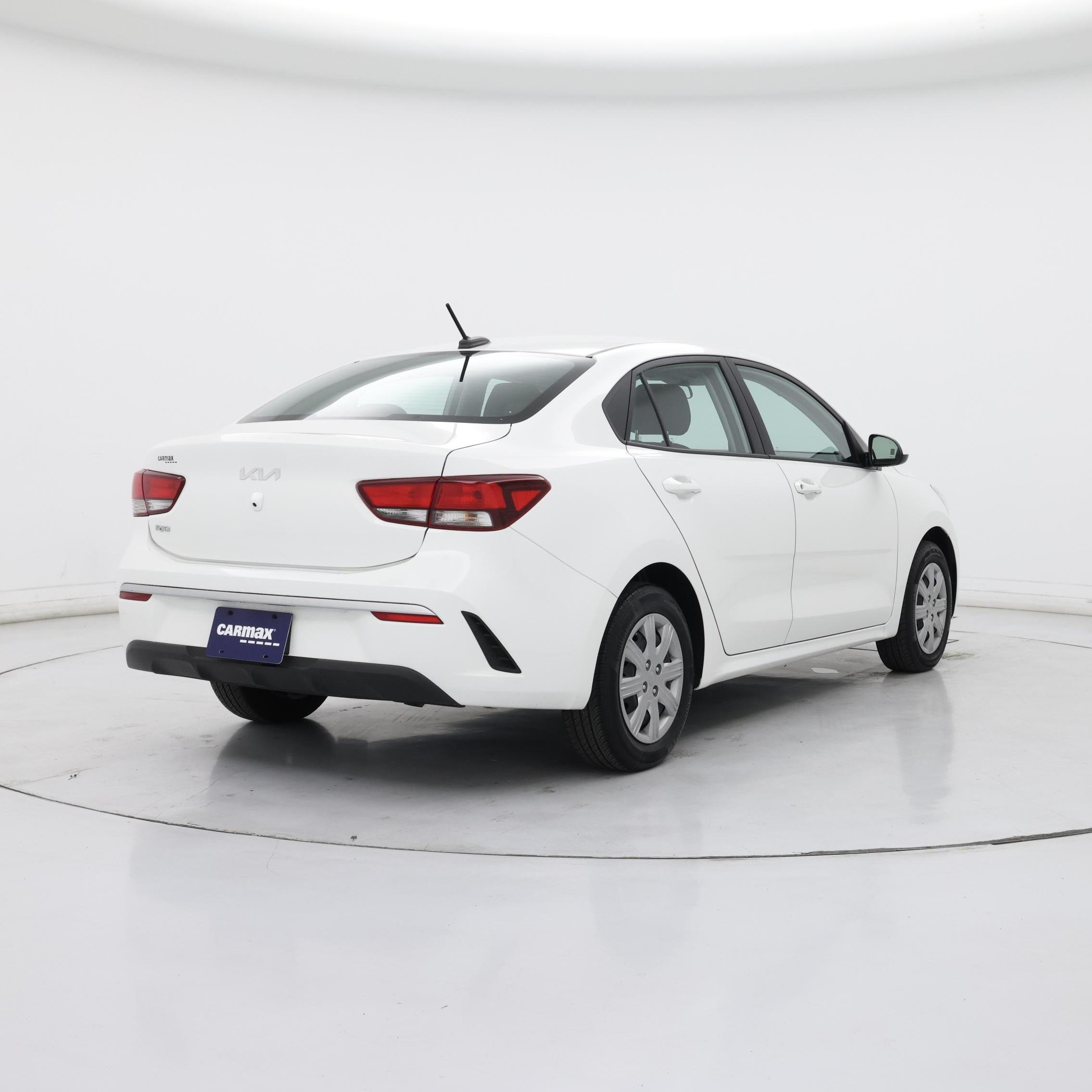 Thumbnail: 2022 Kia Rio - 8