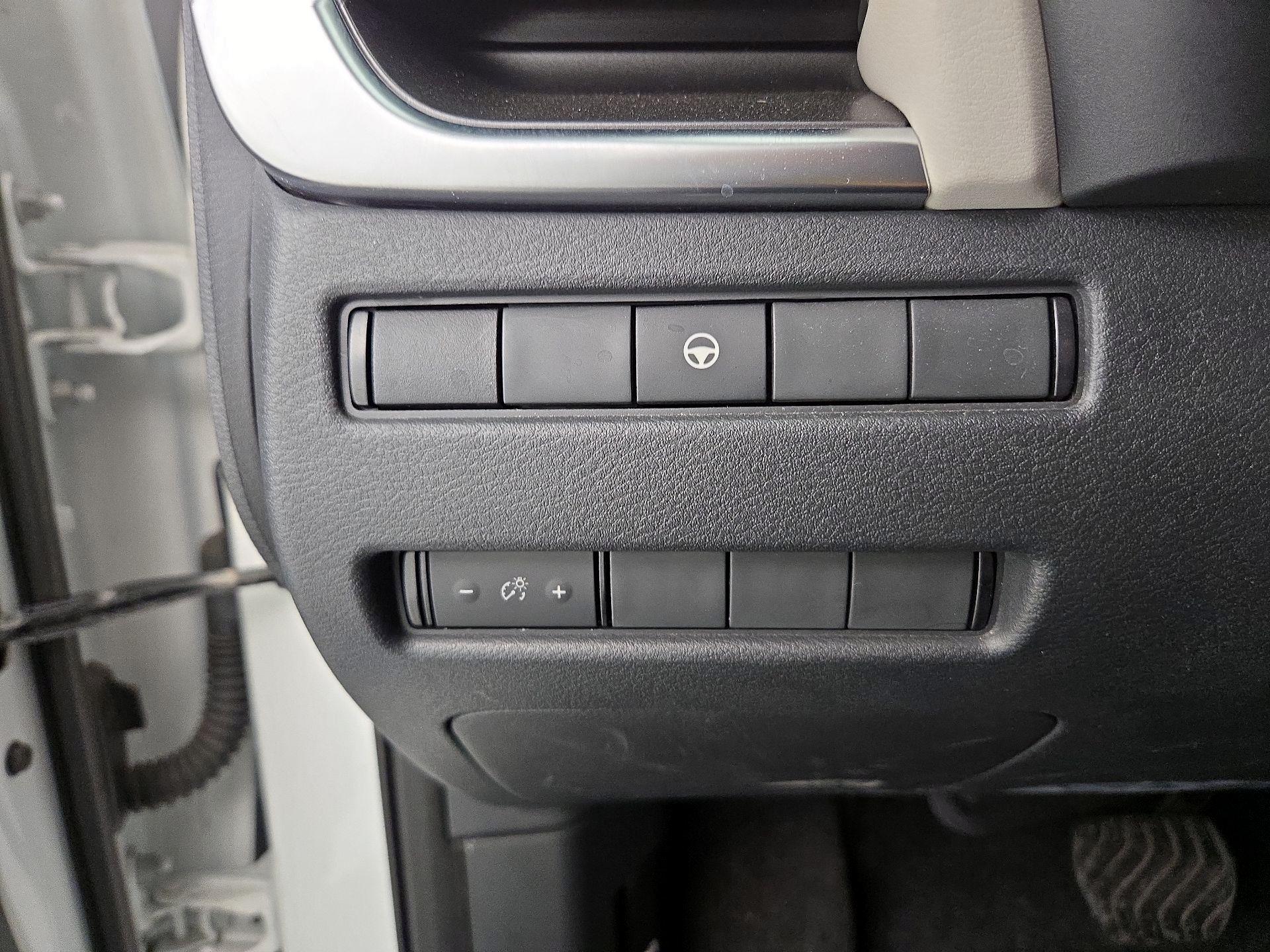 Thumbnail: 2022 Nissan Rogue - 13