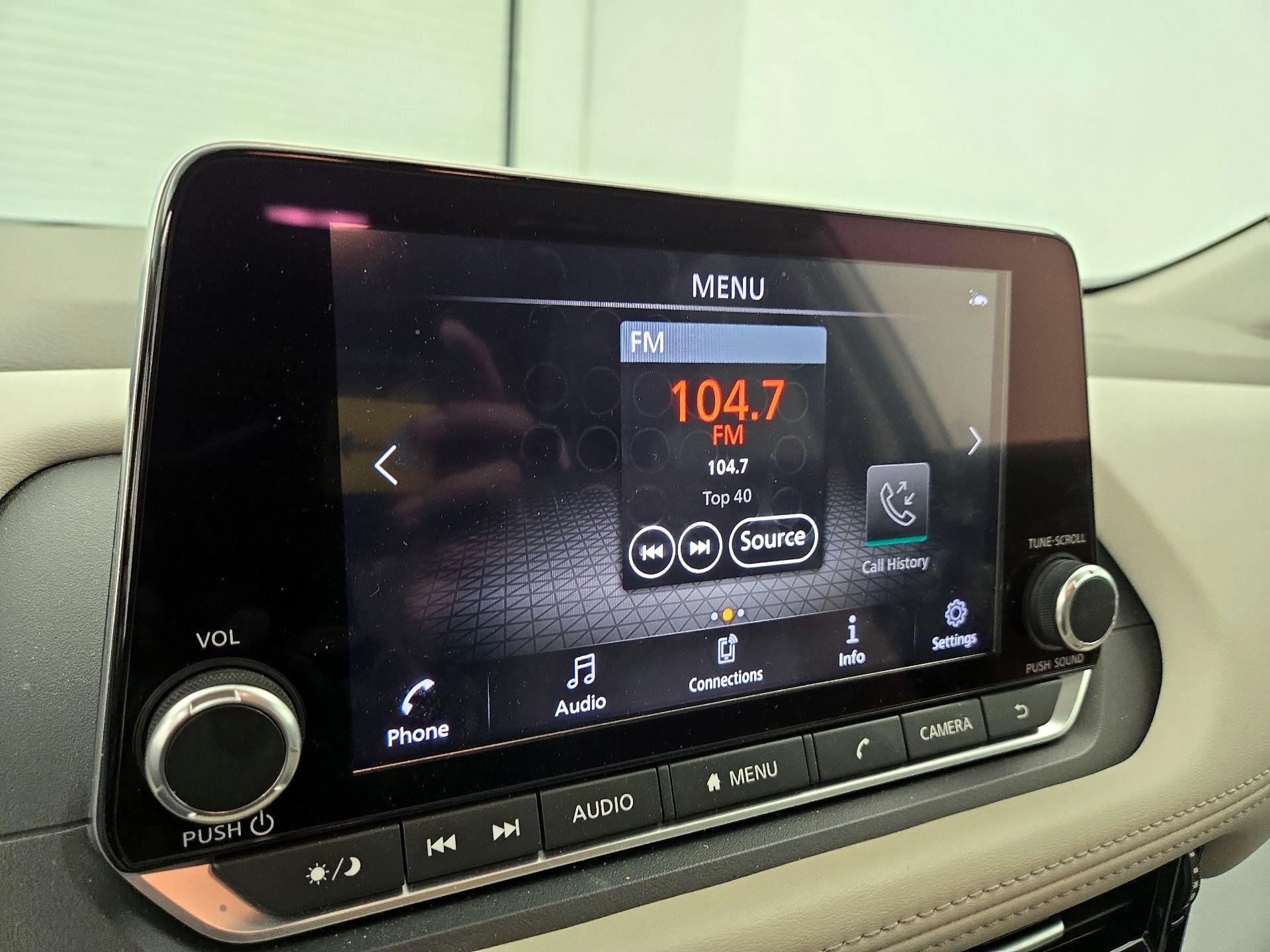 Thumbnail: 2022 Nissan Rogue - 15