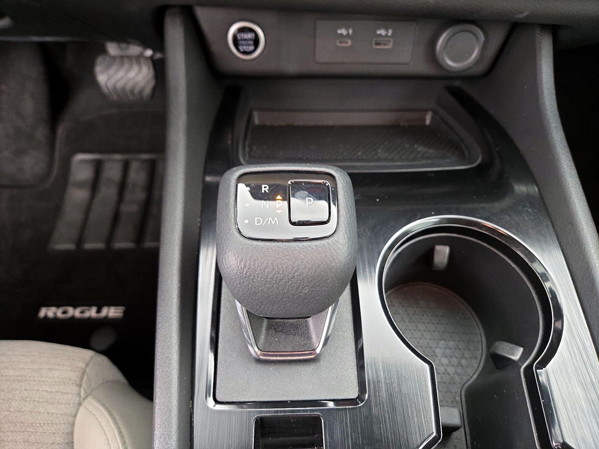 Thumbnail: 2022 Nissan Rogue - 17