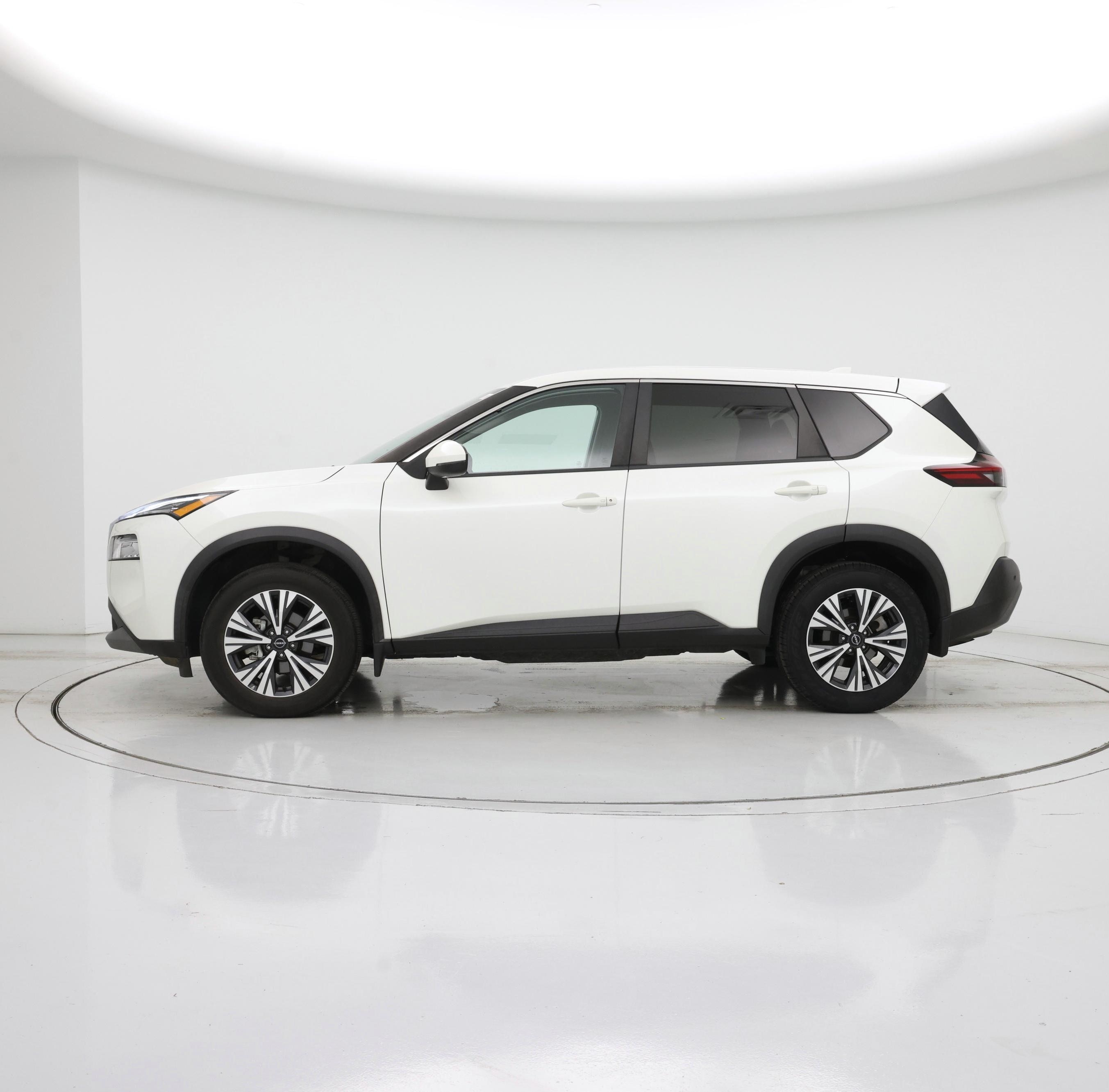 Thumbnail: 2022 Nissan Rogue - 3