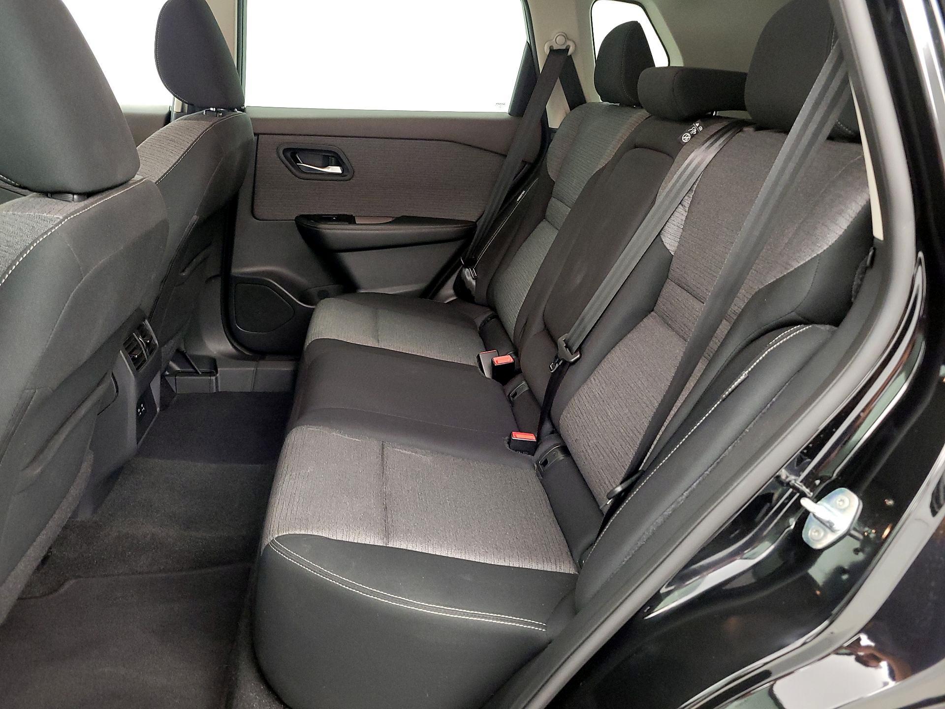 Thumbnail: 2022 Nissan Rogue - 19