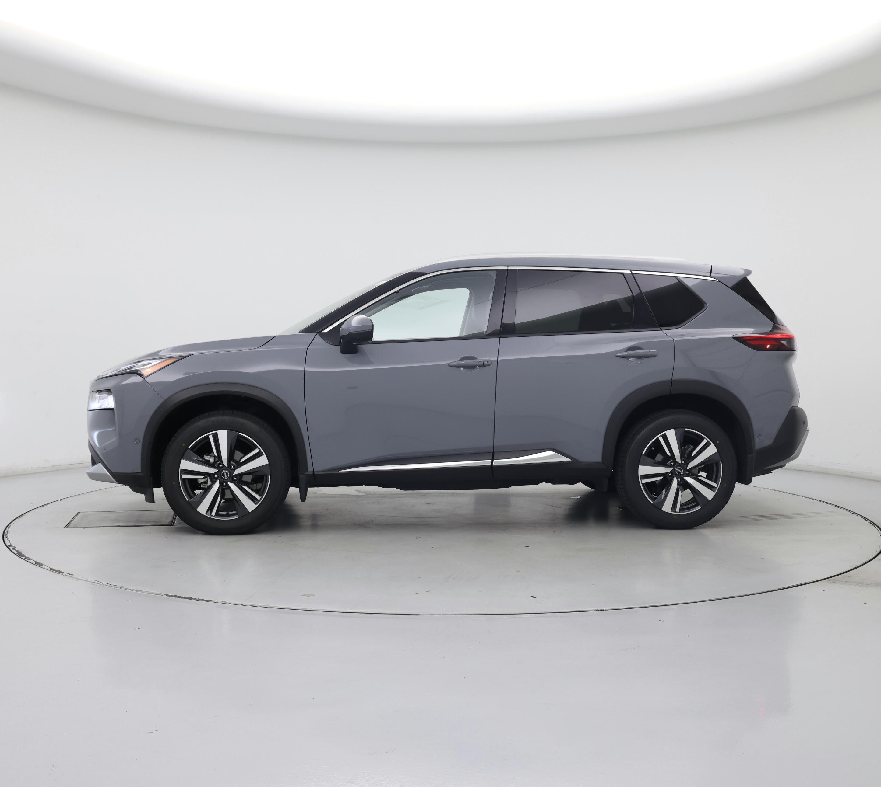 Thumbnail: 2023 Nissan Rogue - 3