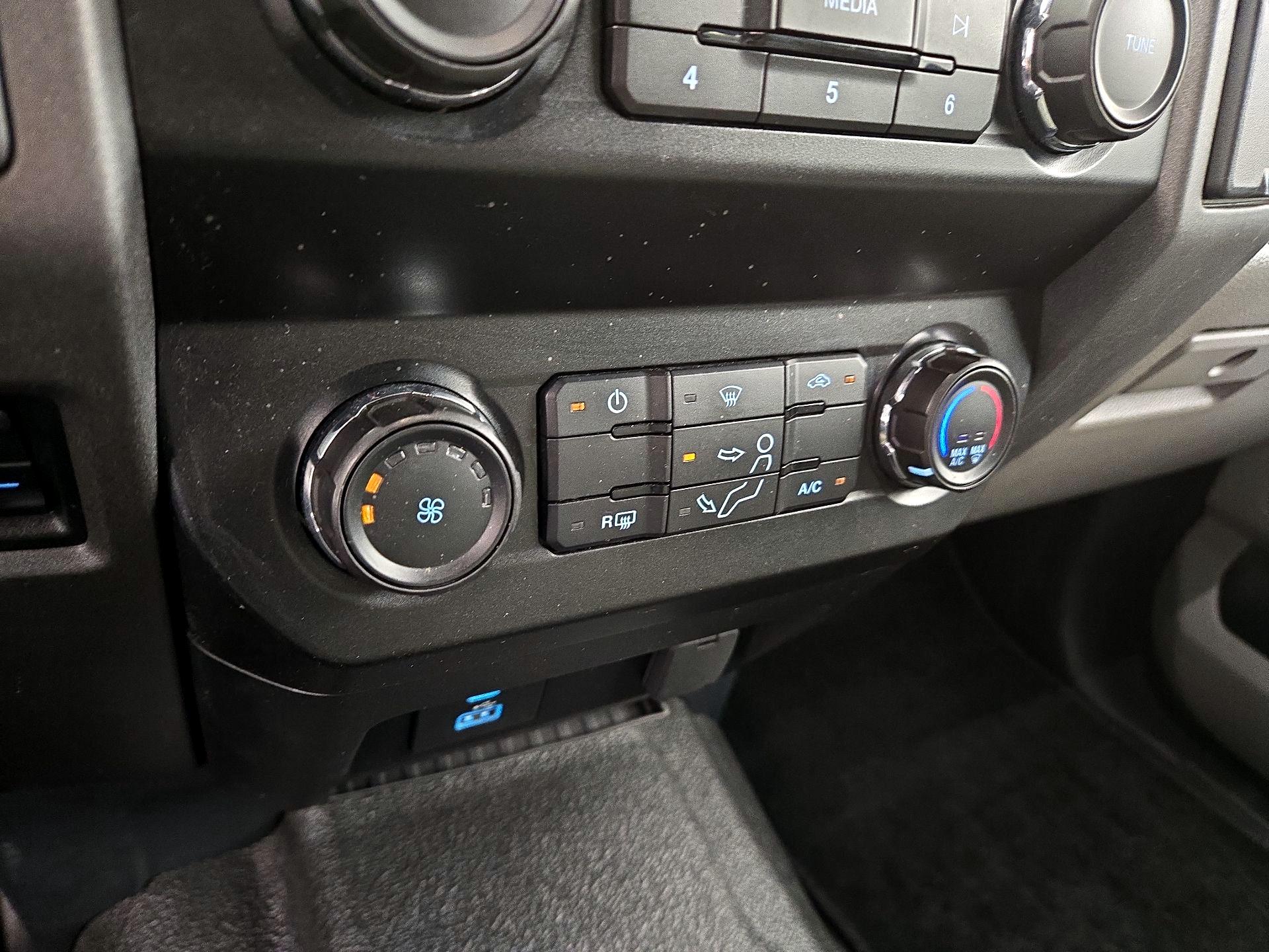 Thumbnail: 2022 Ford F-350 - 16