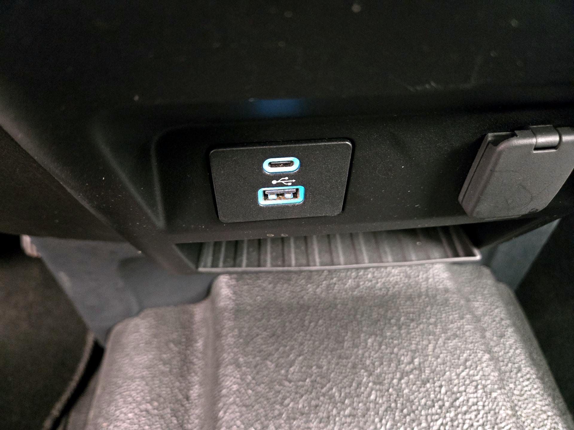 Thumbnail: 2022 Ford F-350 - 18