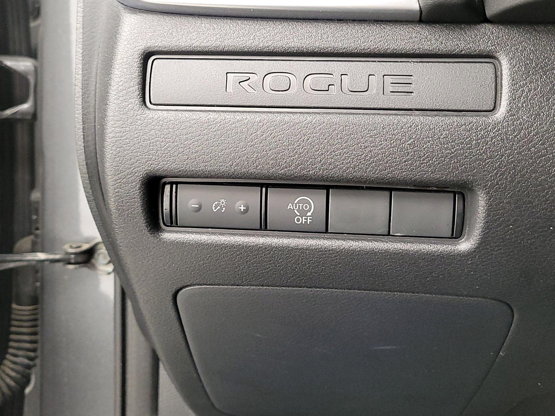 Thumbnail: 2023 Nissan Rogue - 13